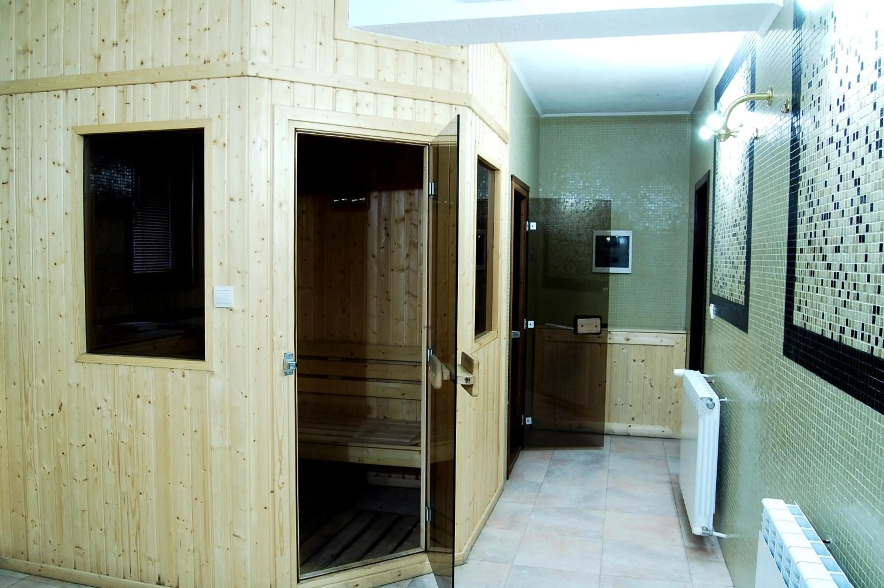 Hot Tub in Hotel Dumanov