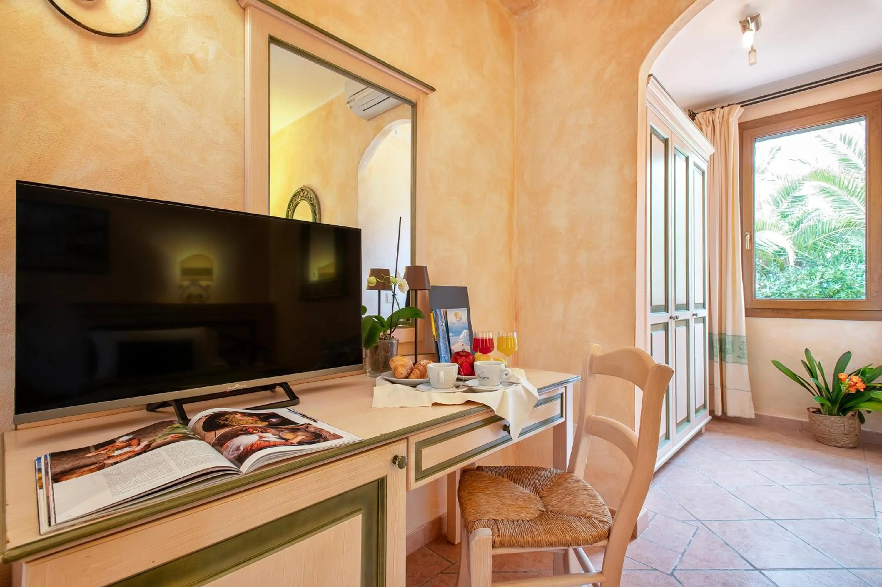 TV and multimedia in Hotel Fertilia