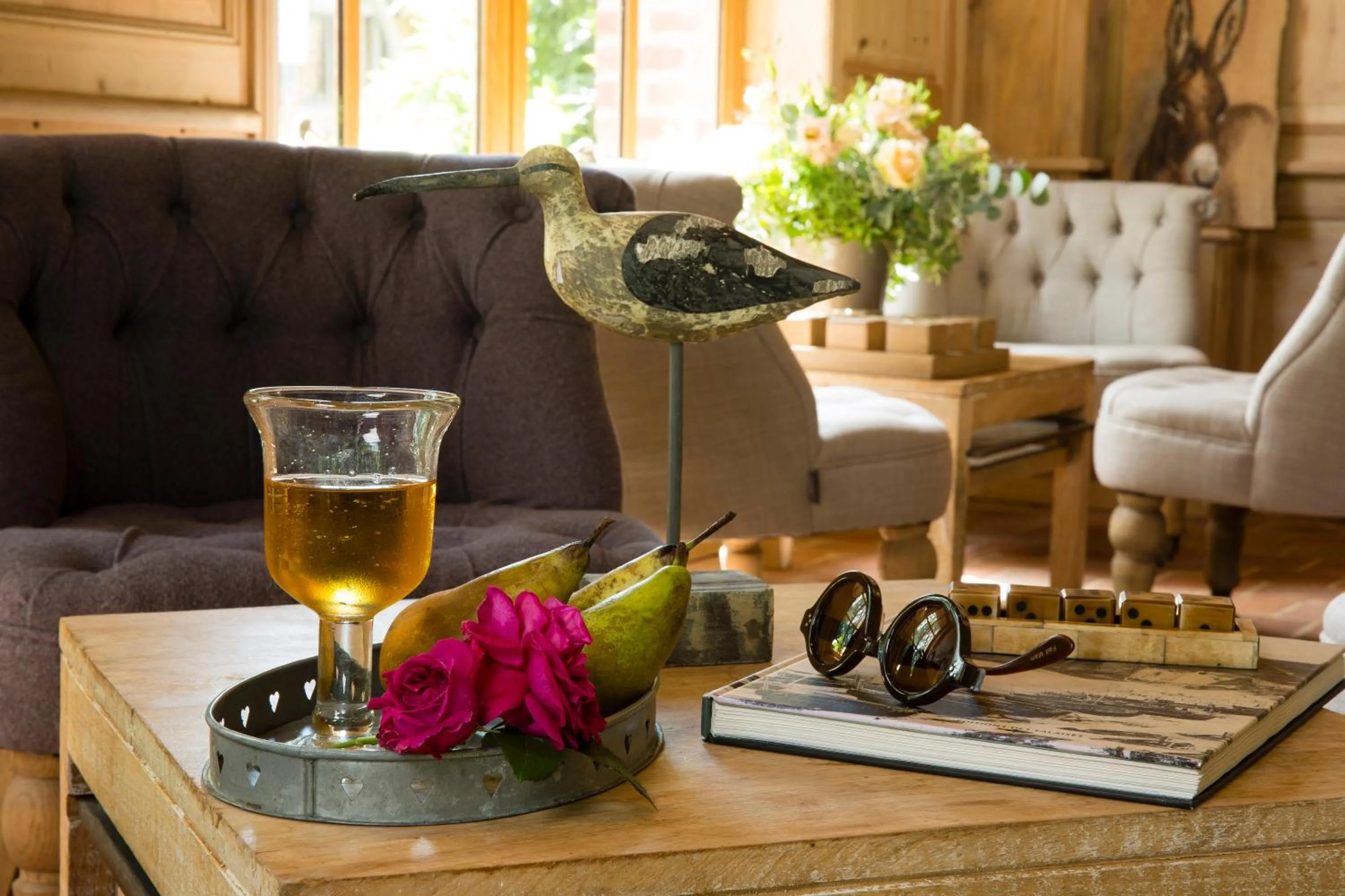 Lounge or bar in Auberge de la Source - Hôtel de Charme, Collection Saint-Siméon