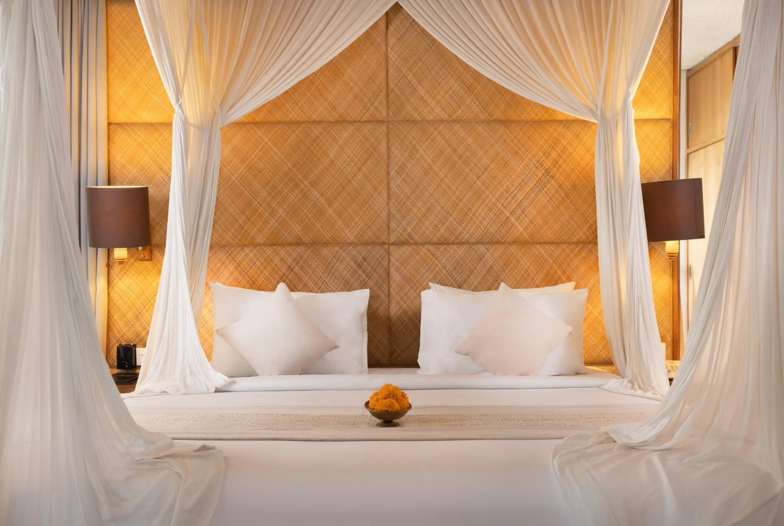 Bedroom, Bed in Villa Kayu Lama