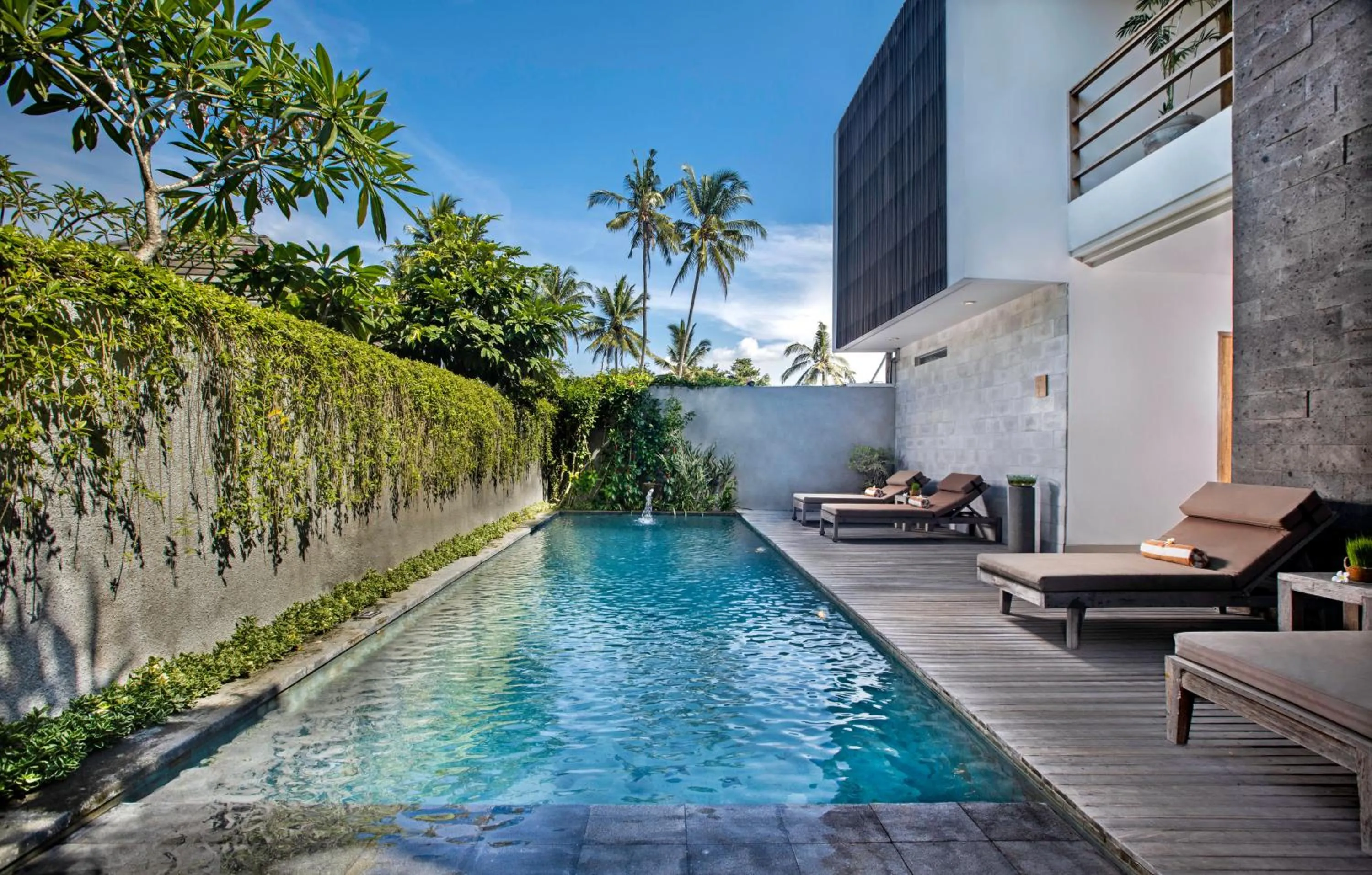 Swimming pool in Villa Kayu Lama