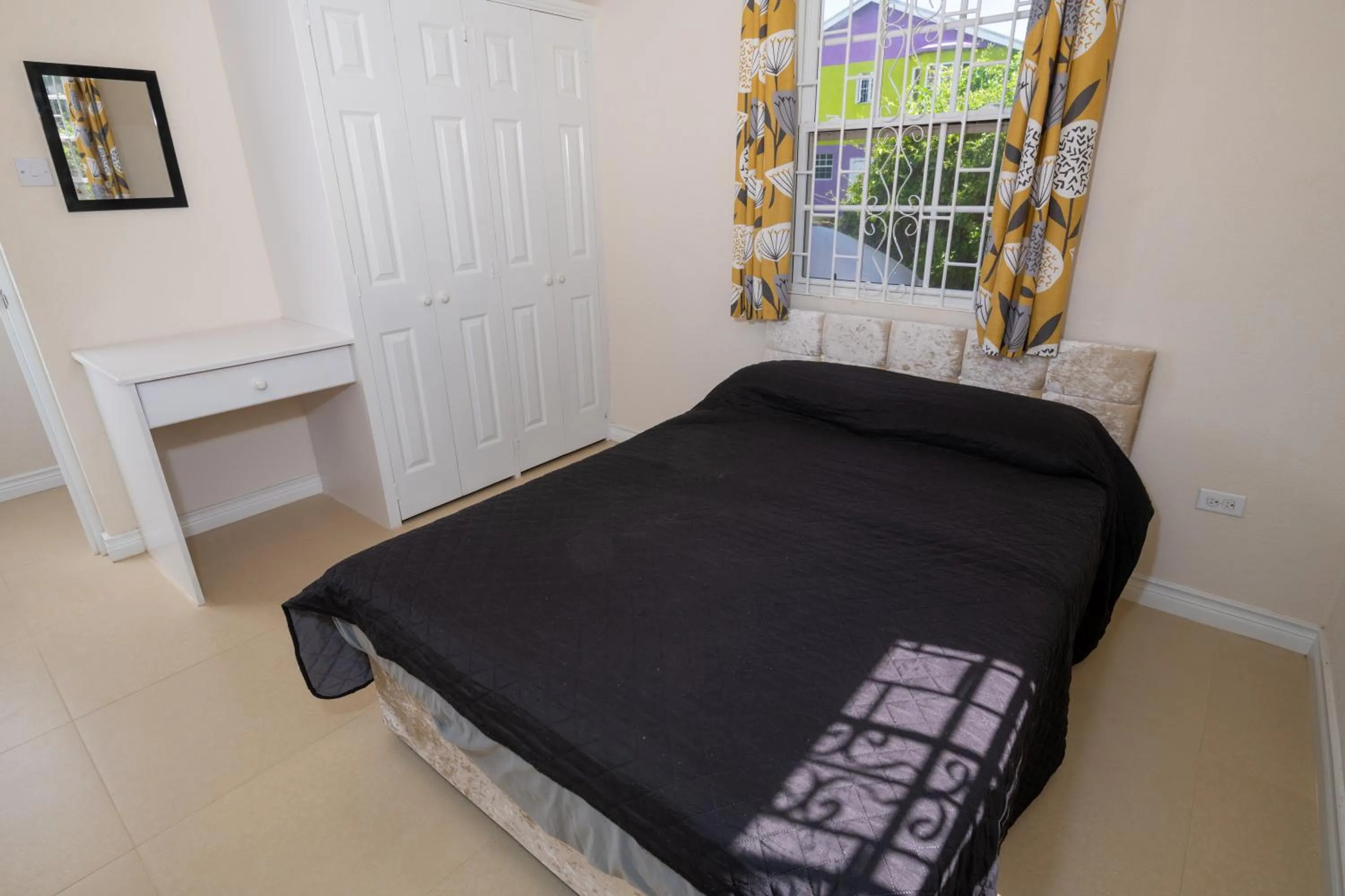 Bedroom, Bed in THE COTTAGE, SAINT DAVIDS