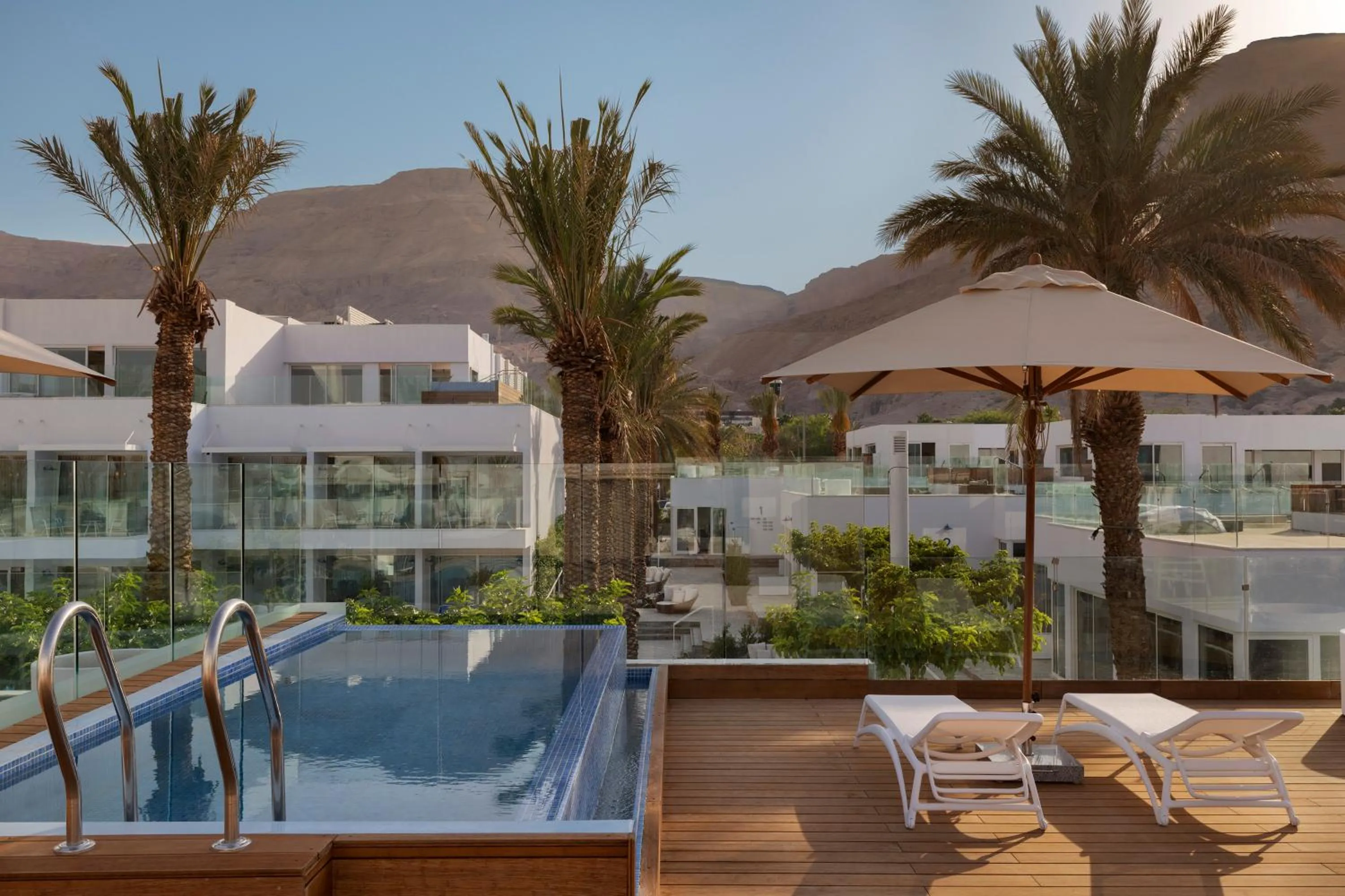 Balcony/Terrace in Herbert Samuel Milos Dead Sea