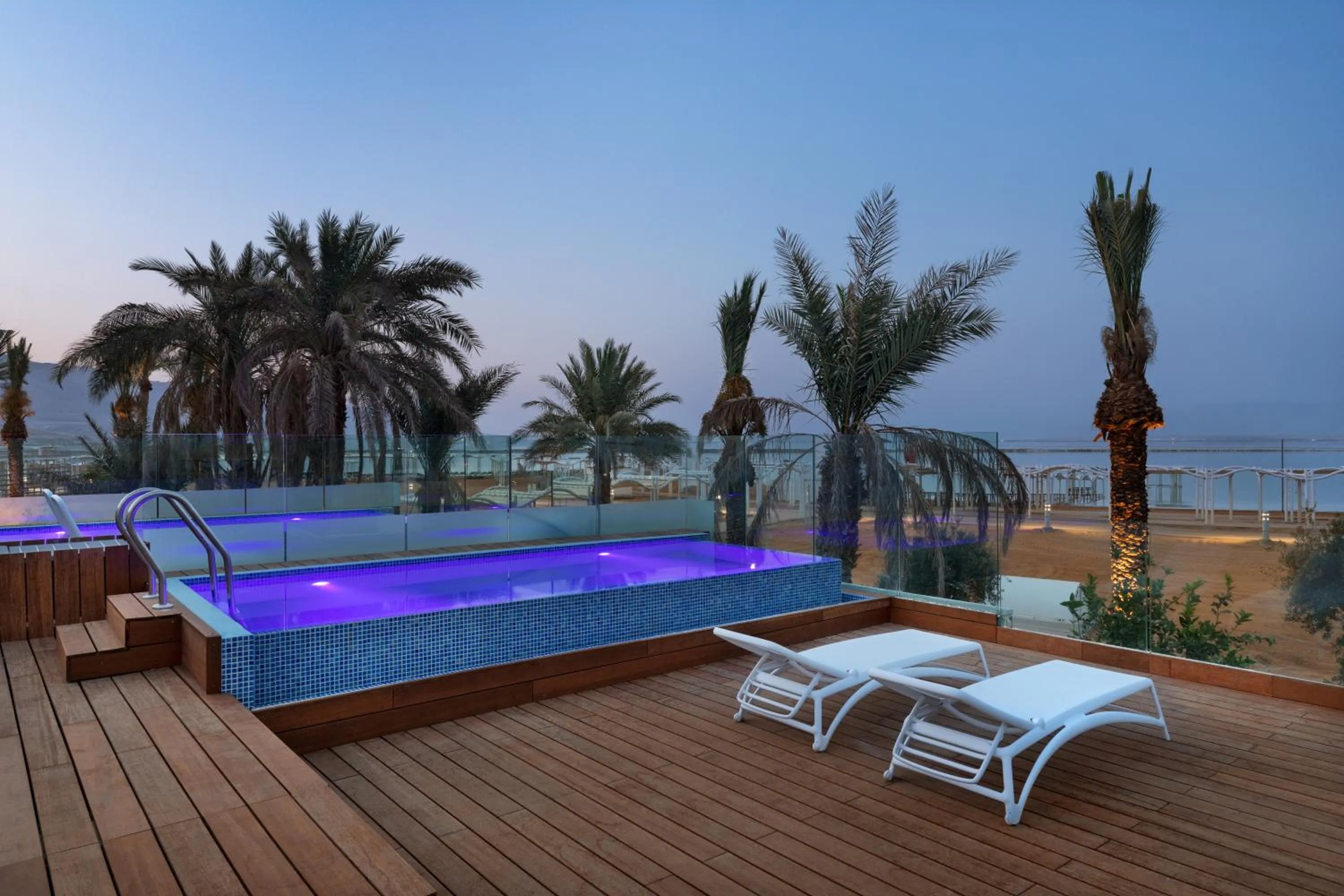Balcony/Terrace in Herbert Samuel Milos Dead Sea