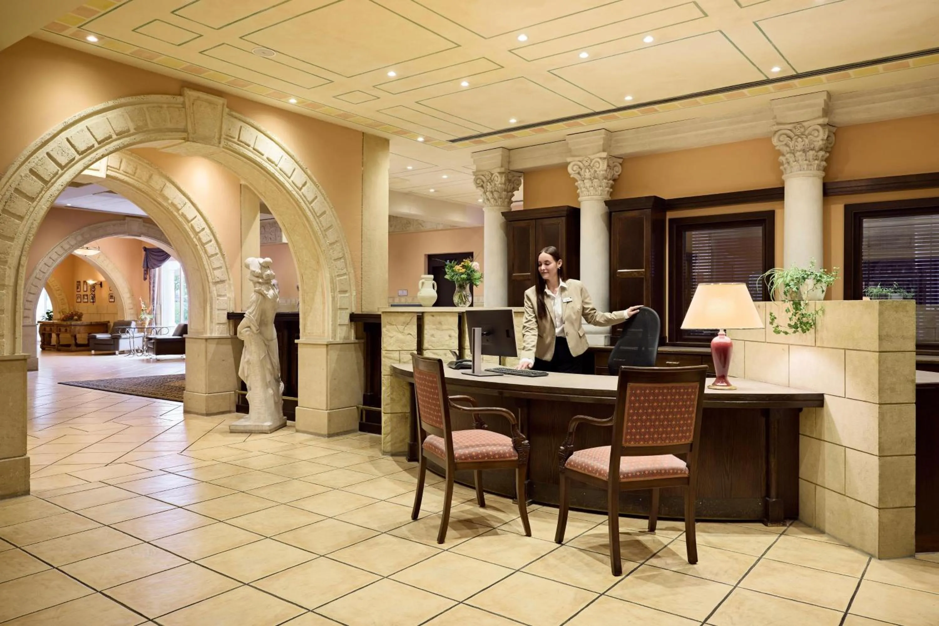 Lobby or reception in Dorint MARC AUREL Spa & Golf Resort