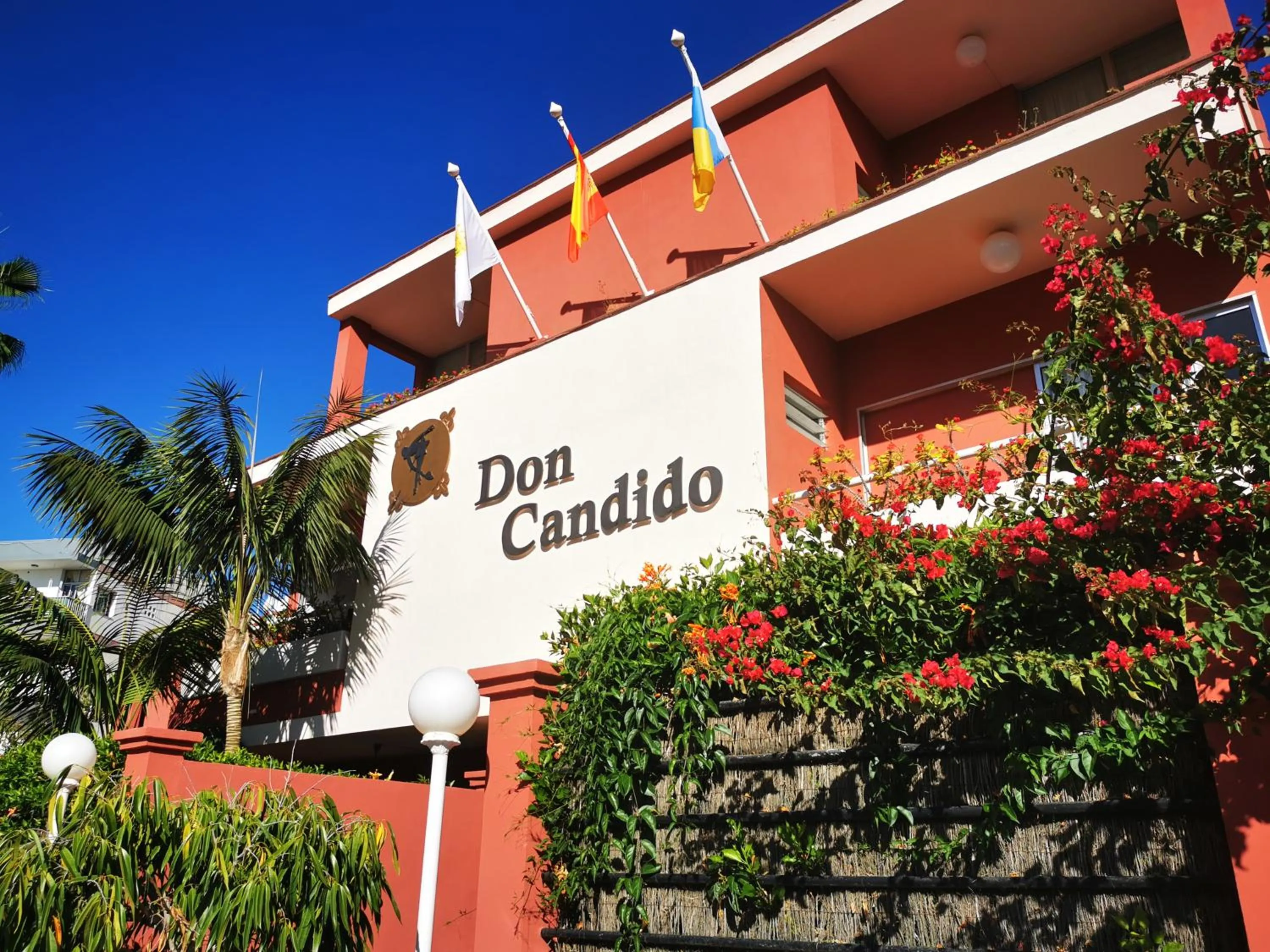 Facade/entrance in Hotel Don Cándido