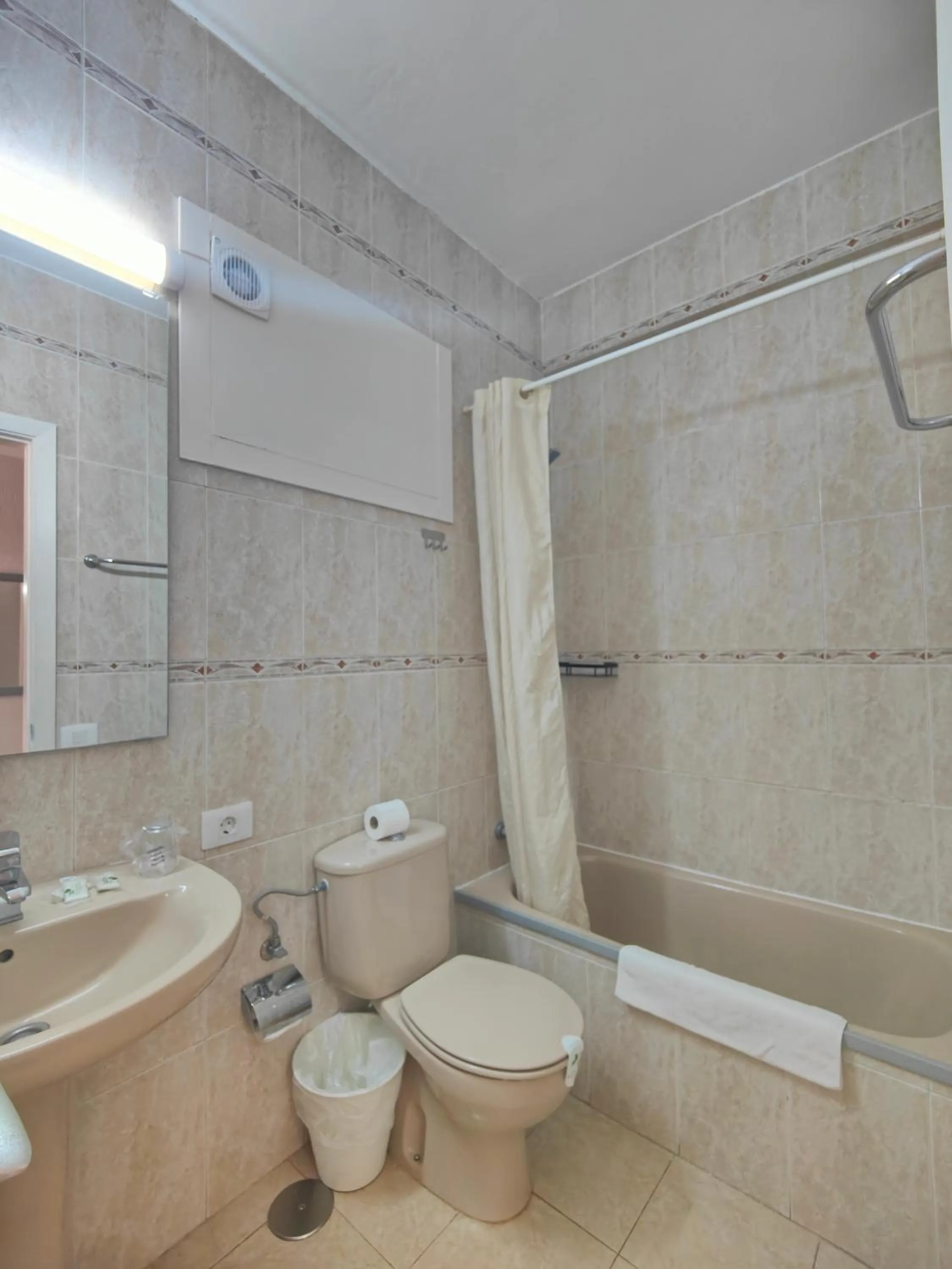 Bathroom in Hotel Don Cándido