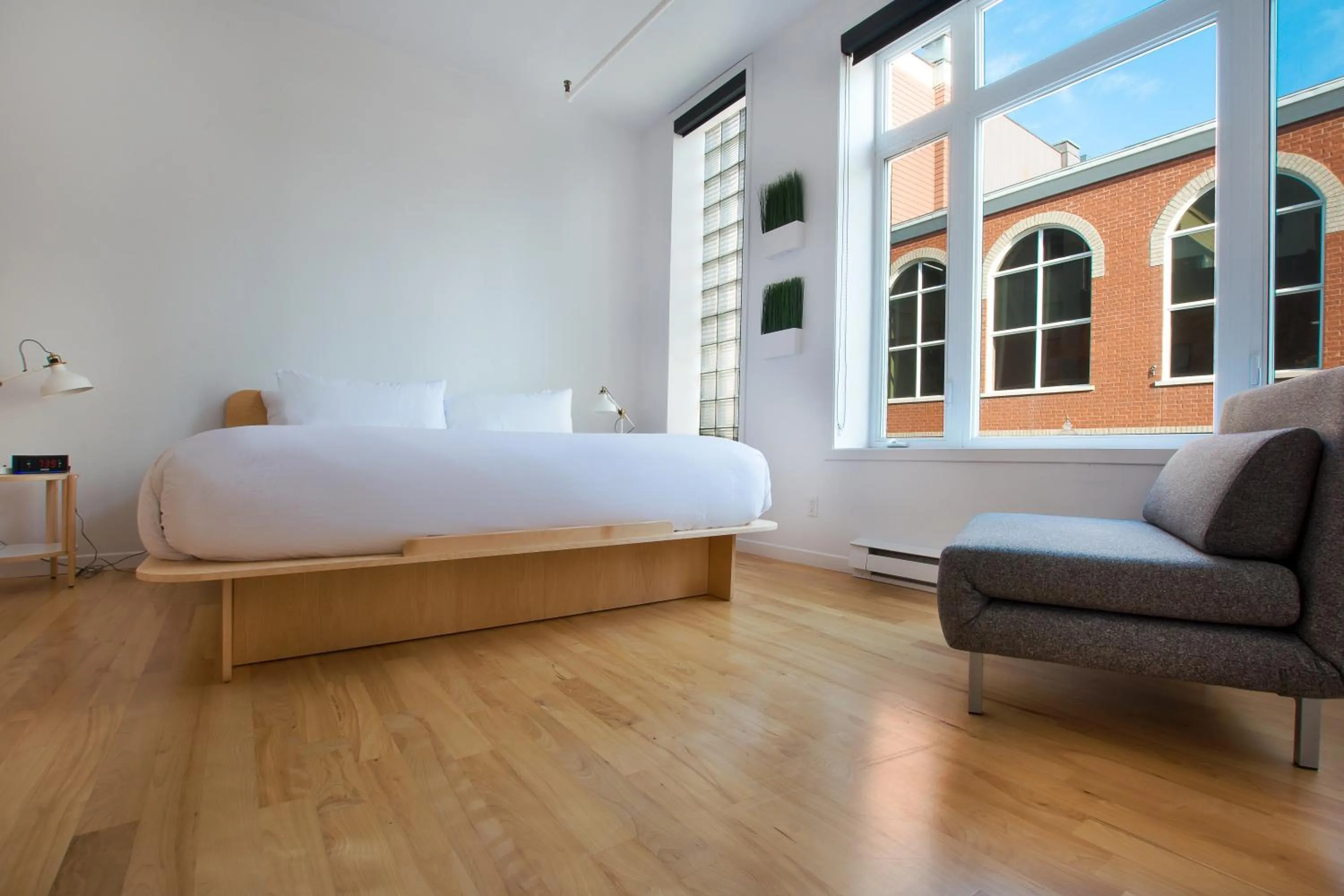 Bed in Les Lofts St-Roch - Par Les Lofts Vieux-Québec