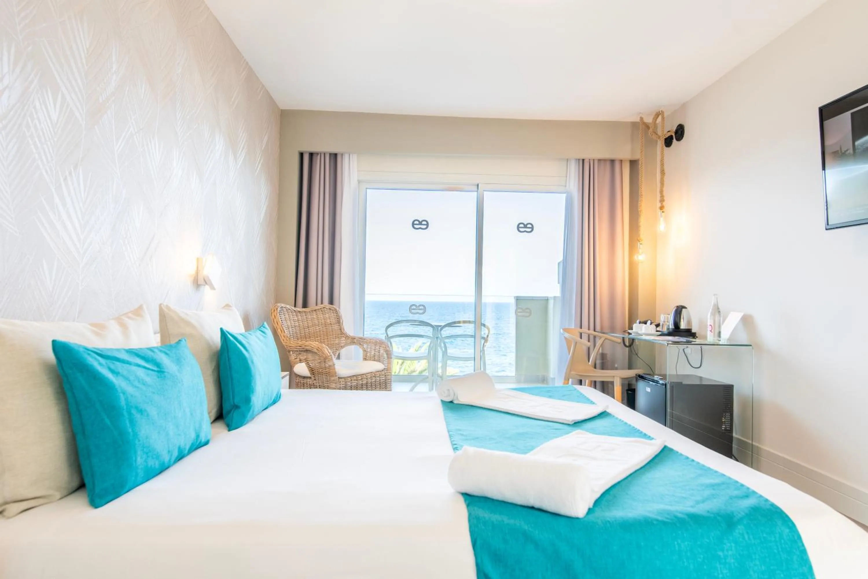 Photo of the whole room, Bed in Hotel Ereza Mar - Adults Only