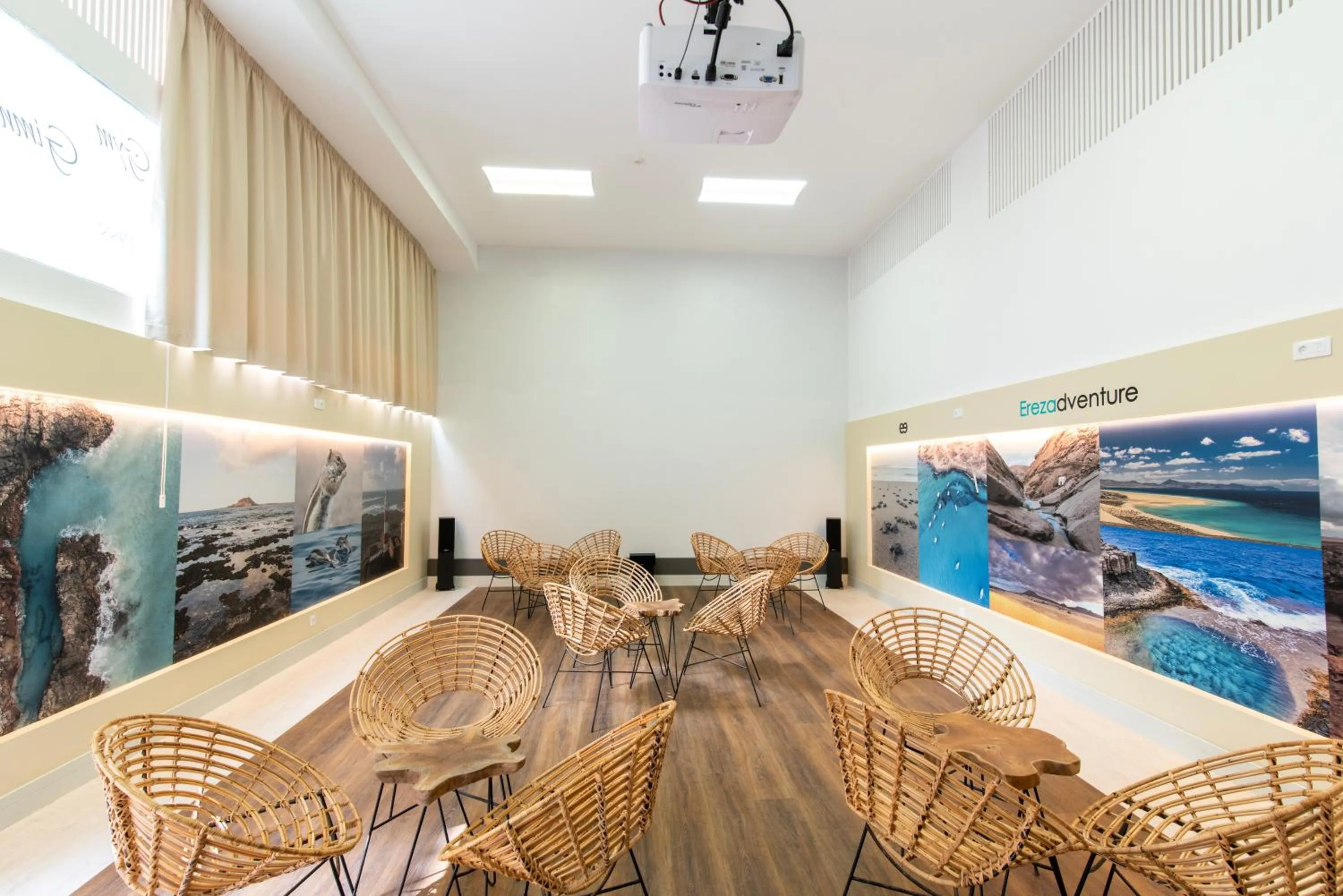 Communal lounge/ TV room in Hotel Ereza Mar - Adults Only