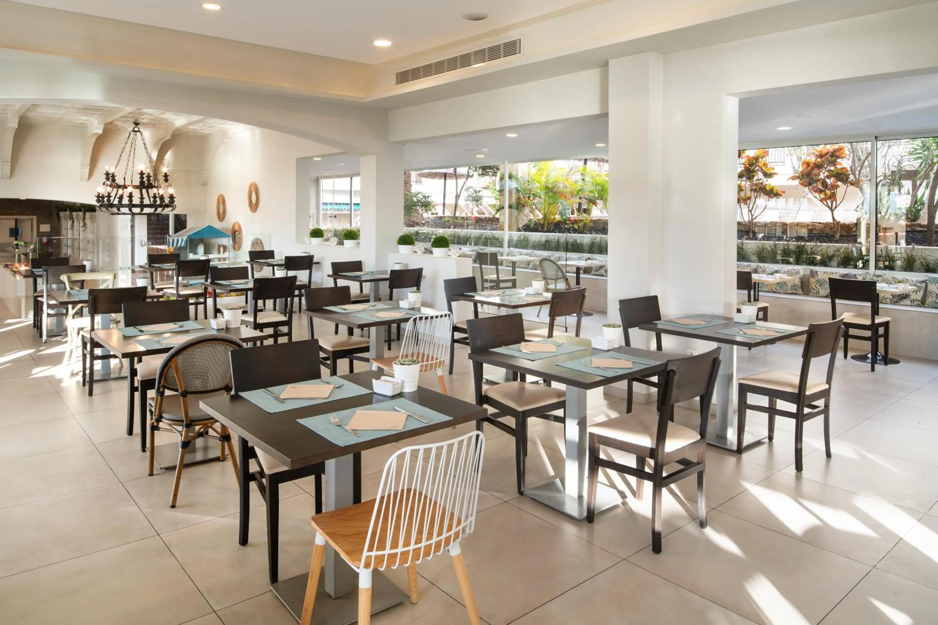 Restaurant/places to eat in Hotel Ereza Mar - Adults Only