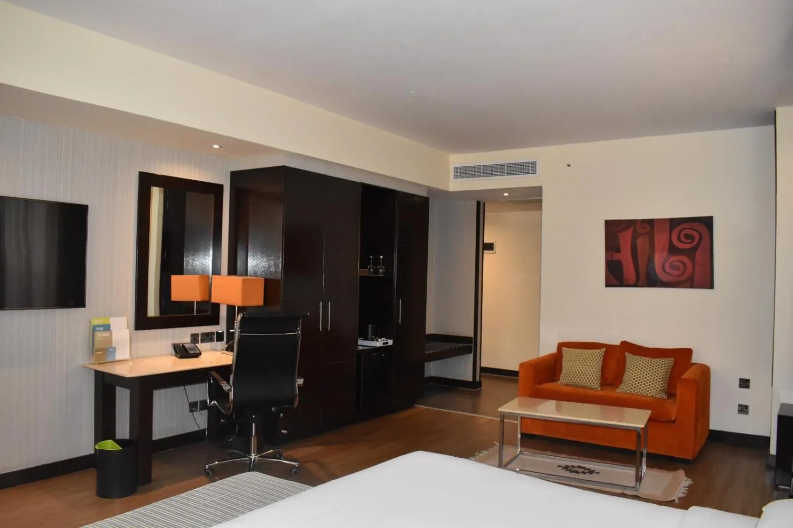 Bedroom, Bed in Four Points By Sheraton Nairobi Hurlingham