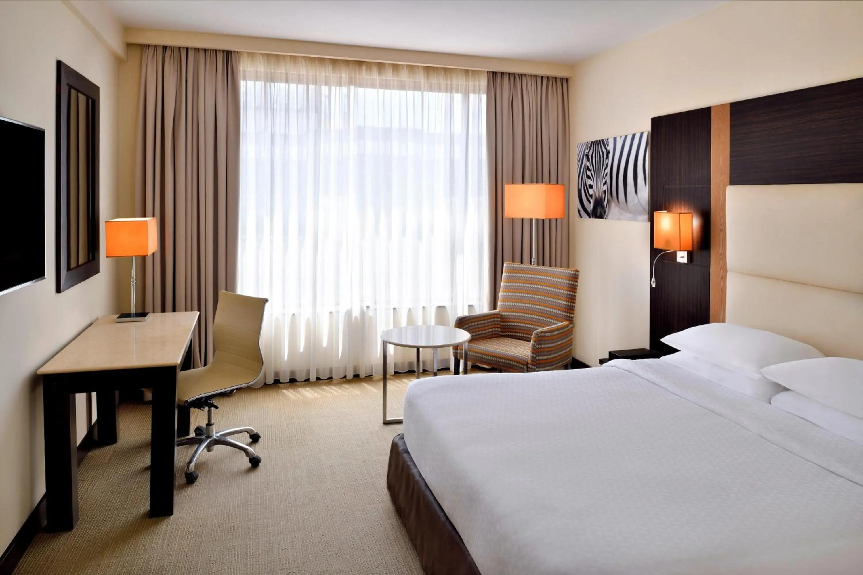 Photo of the whole room, Bed in Four Points By Sheraton Nairobi Hurlingham