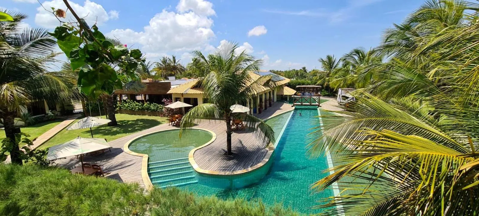 Swimming pool in Pousada Coqueiro Beach