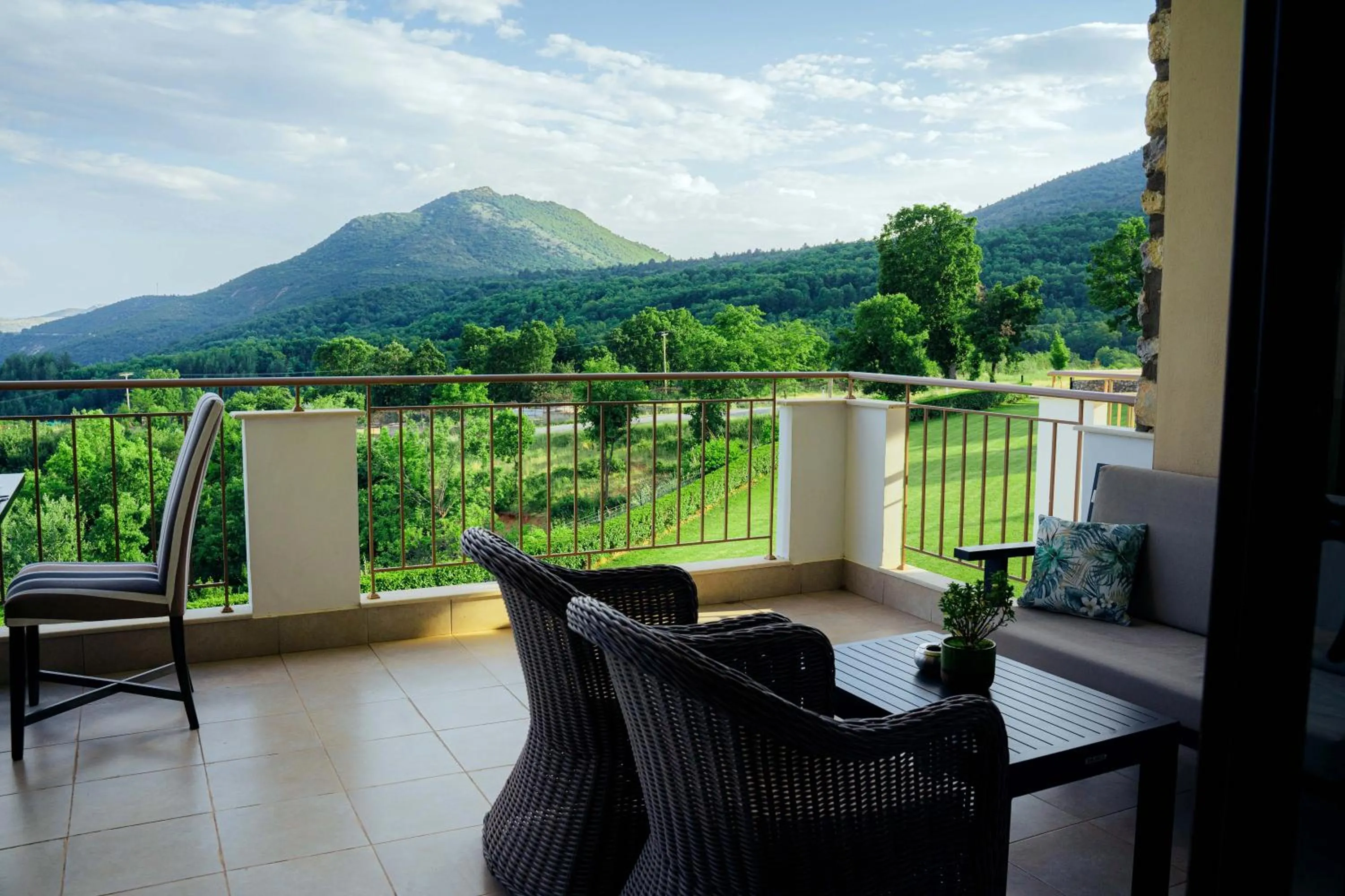 Natural landscape in Enastron View Hotel