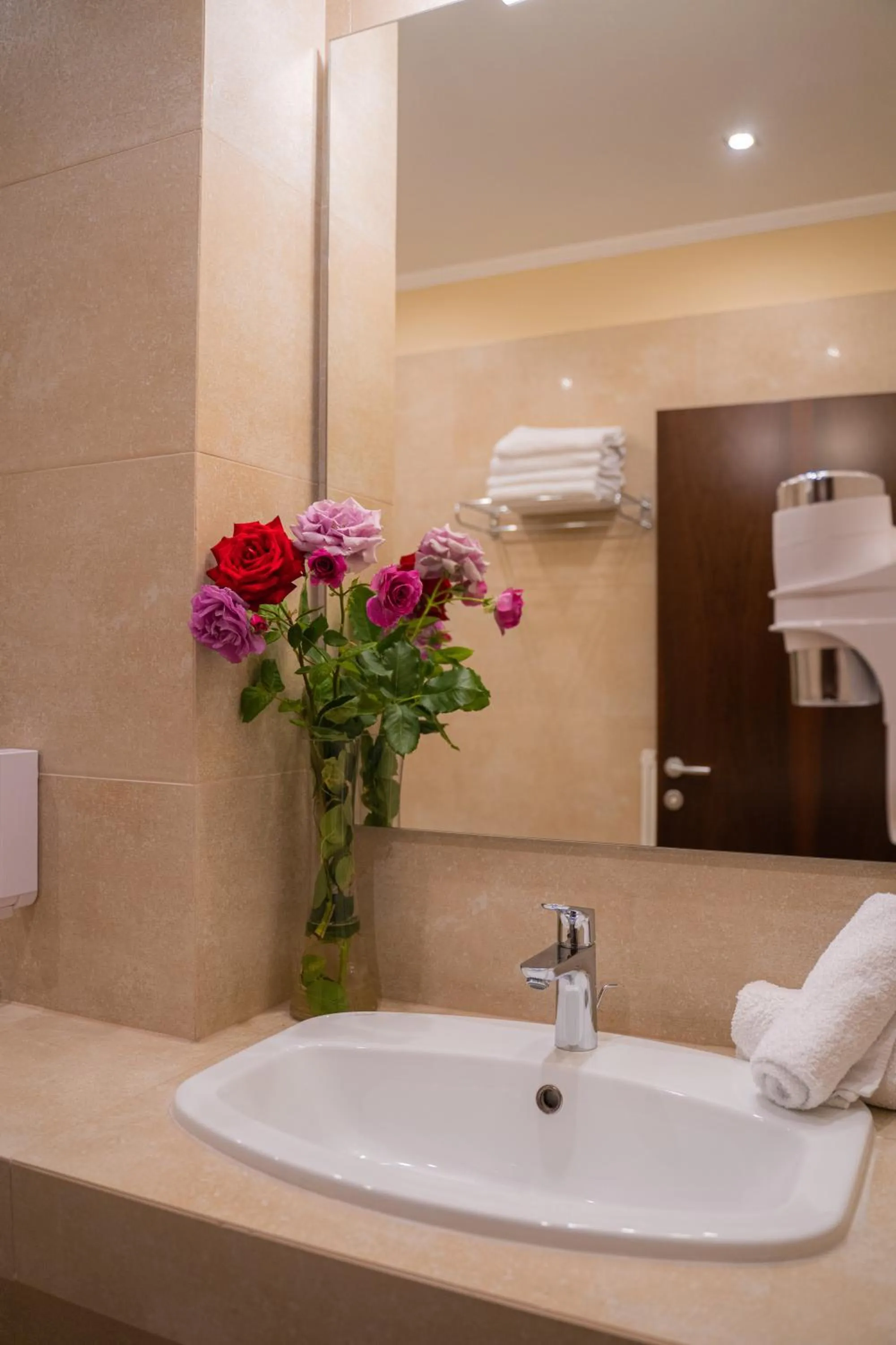 Bathroom in Enastron View Hotel