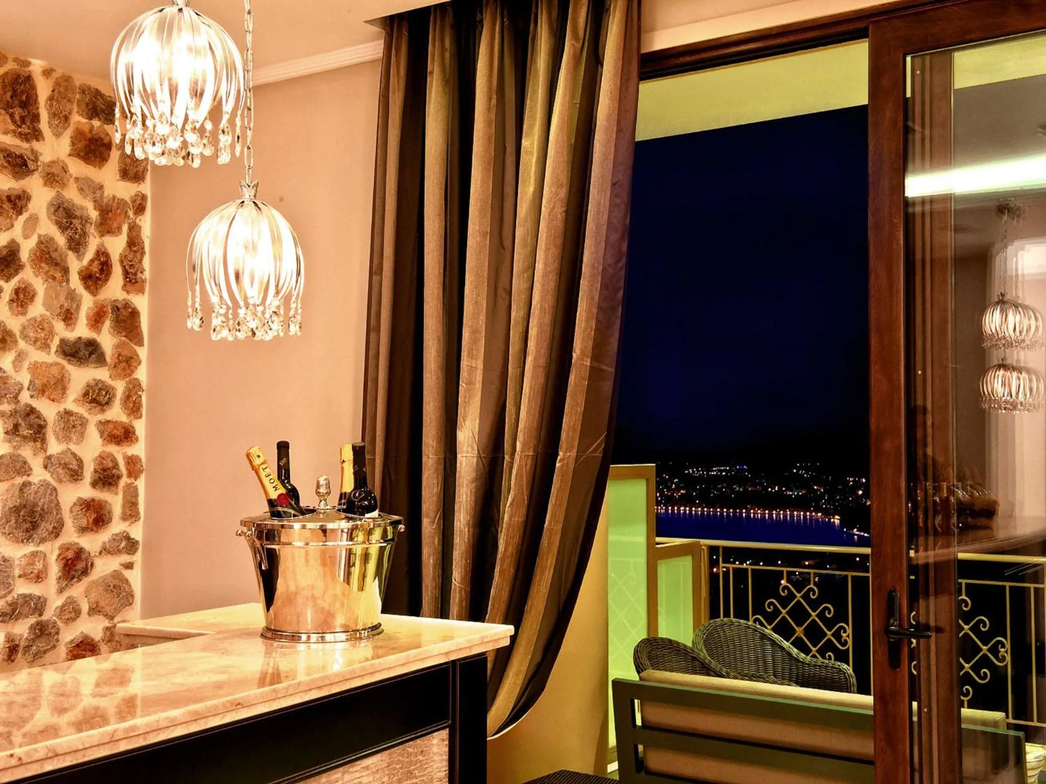 Lounge or bar in Enastron View Hotel