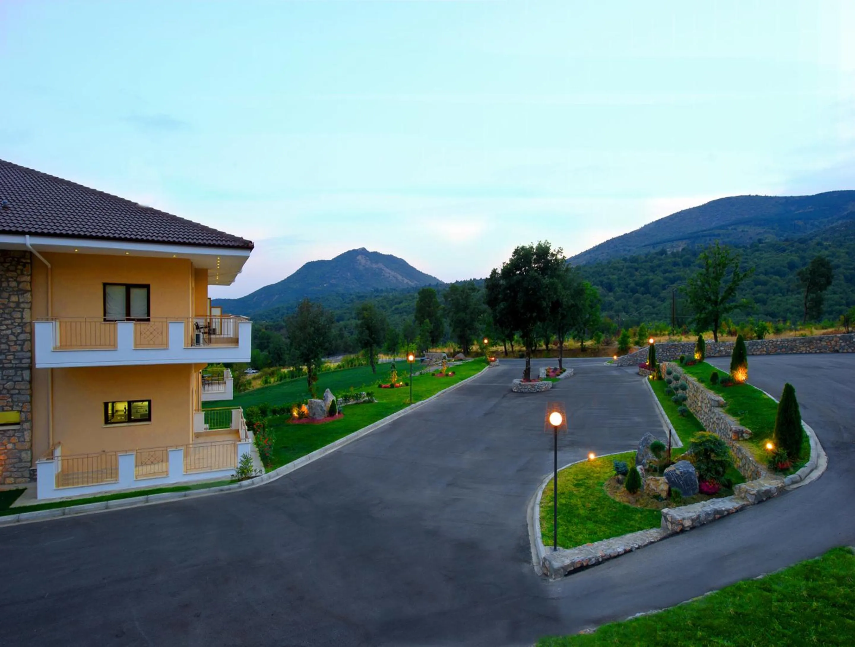 Garden in Enastron View Hotel
