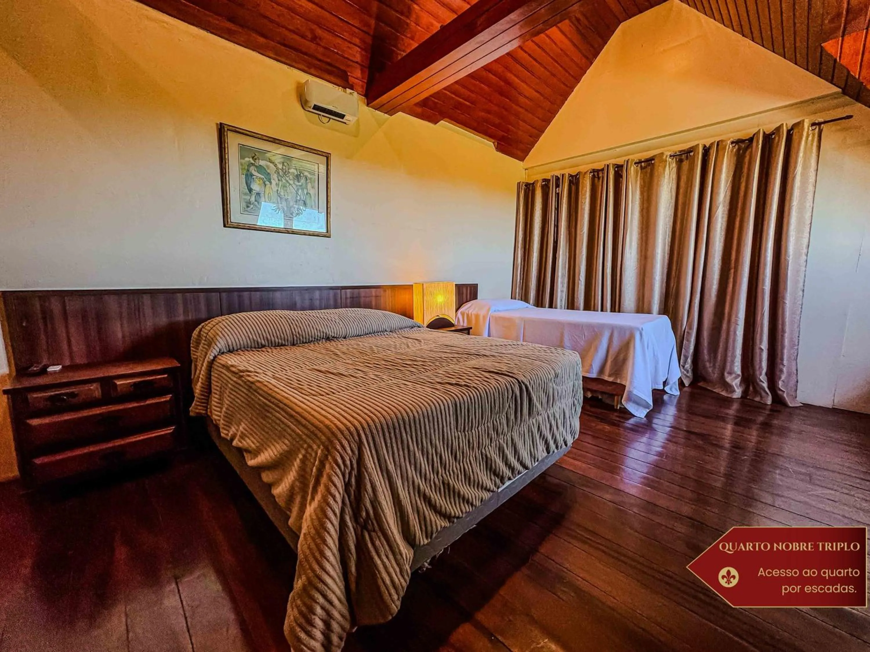 Bedroom, Bed in Hotel Castelo Nacional Inn Campos do Jordão