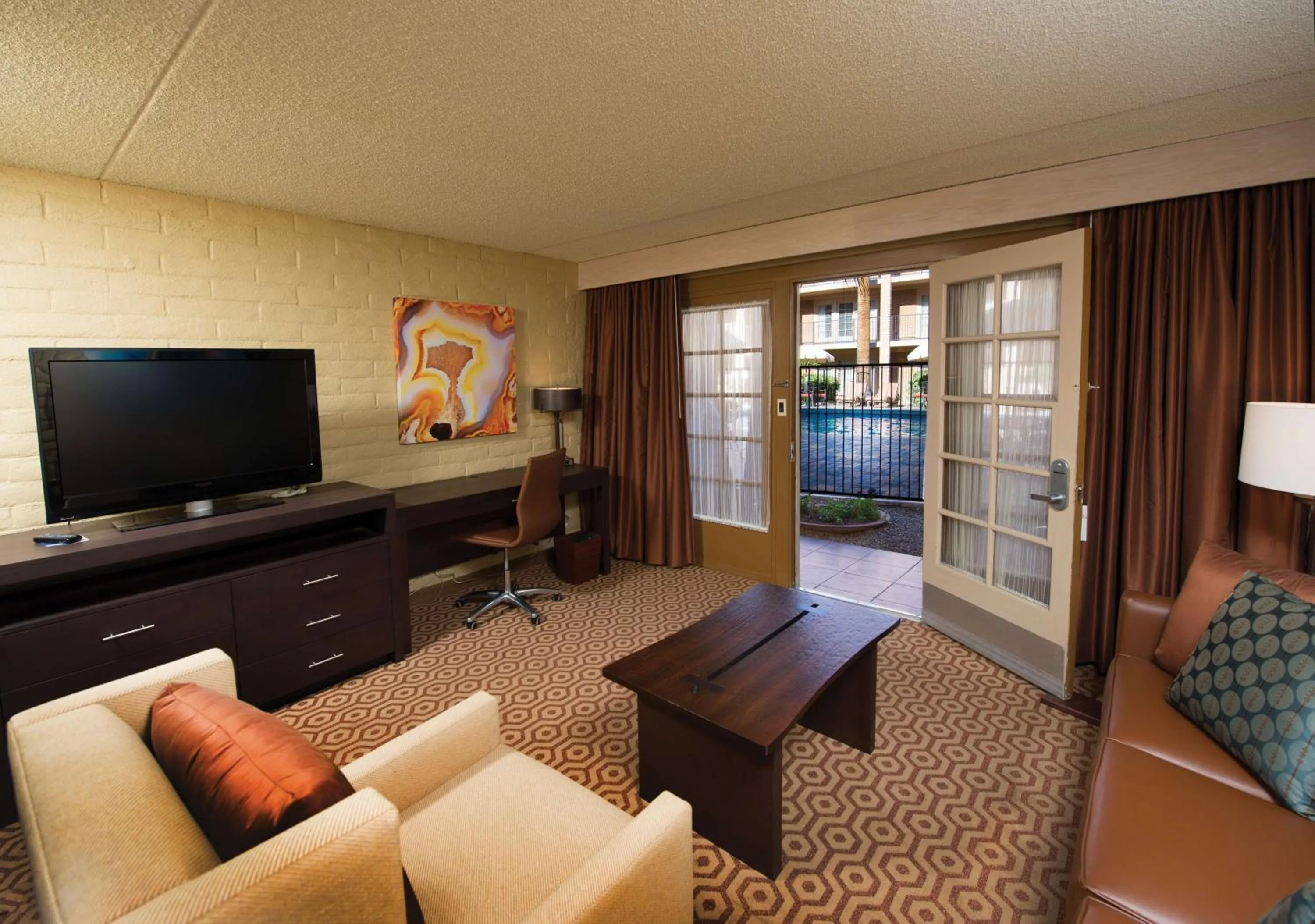 Bedroom in DoubleTree Suites by Hilton Tucson-Williams Center