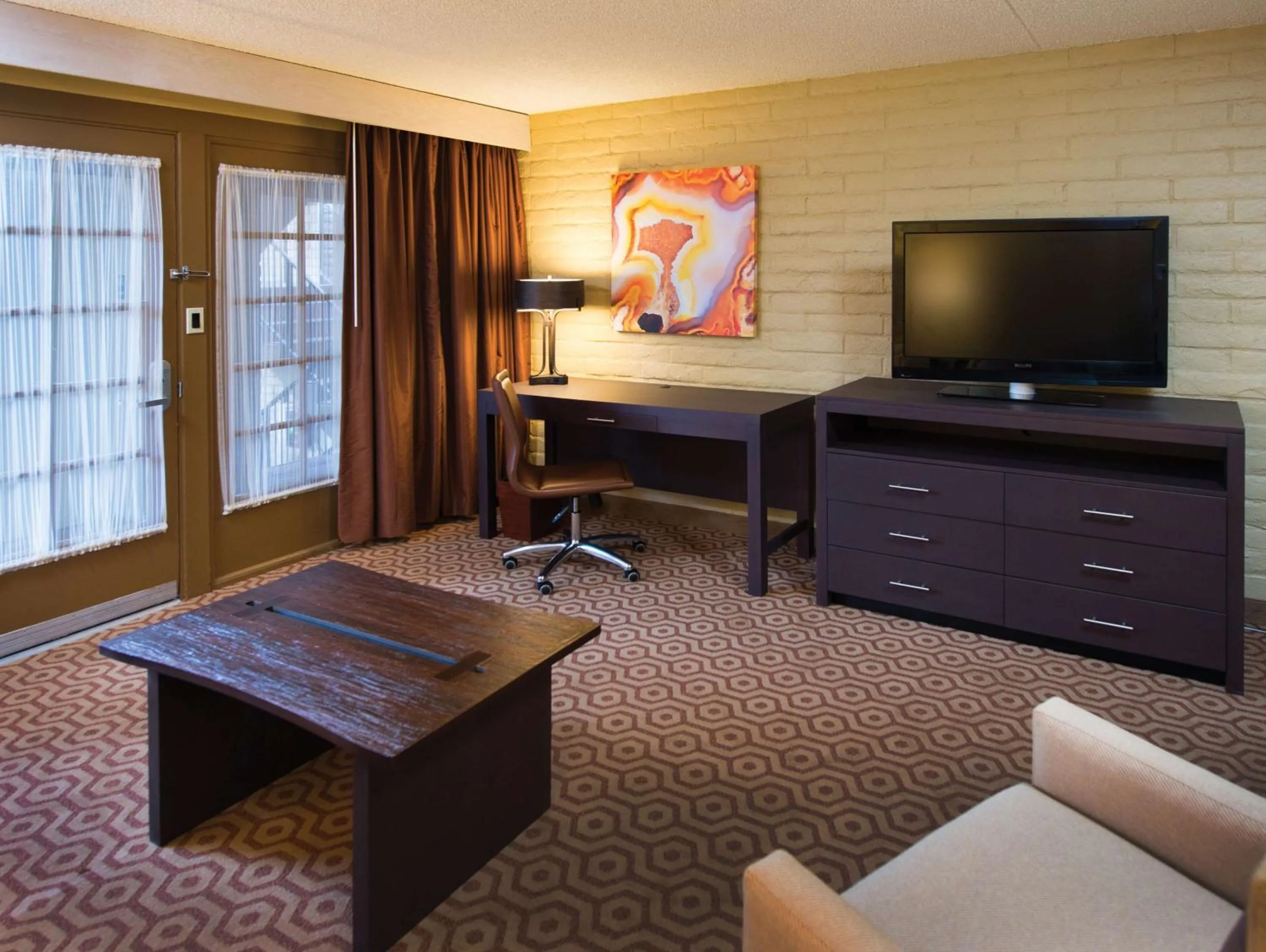 Bedroom in DoubleTree Suites by Hilton Tucson-Williams Center