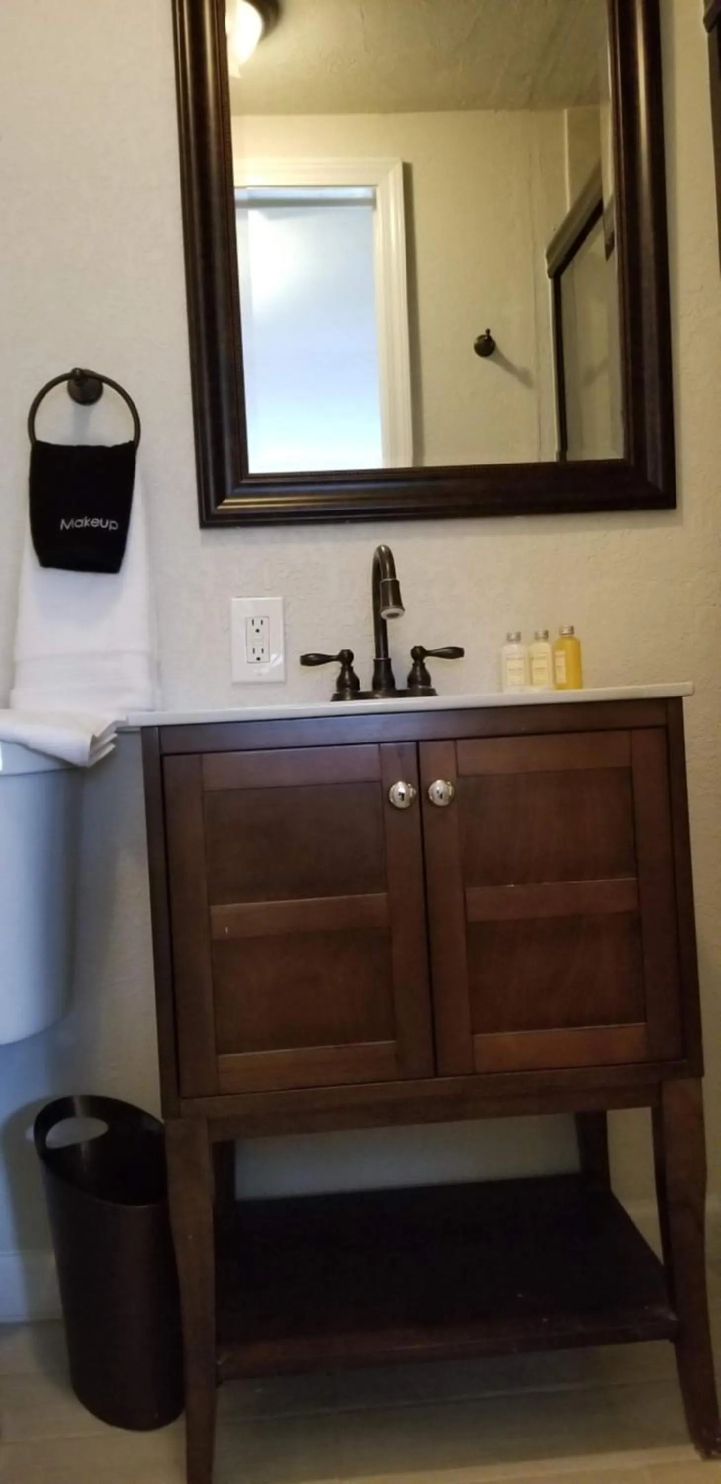 Bathroom in Lily Creek Lodge