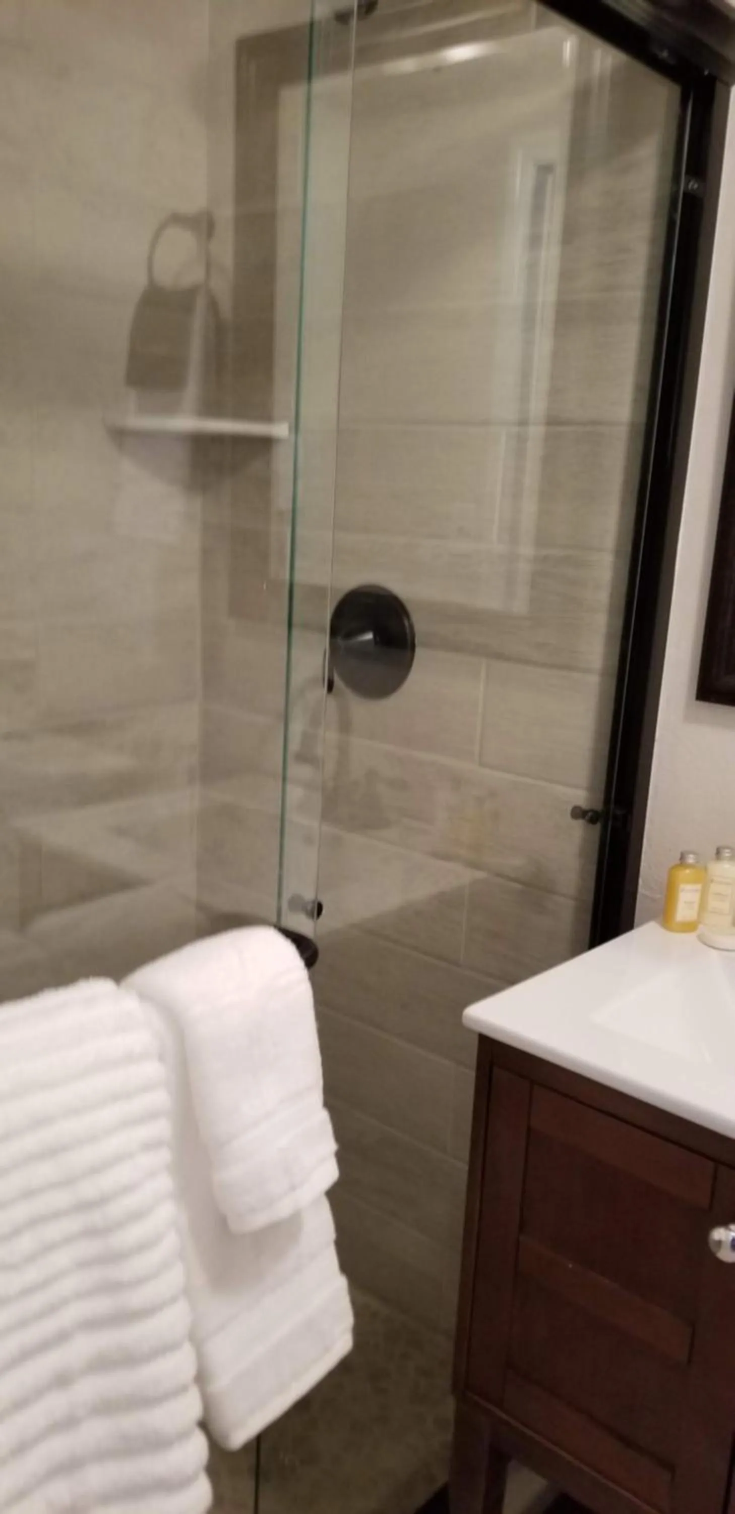 Bathroom in Lily Creek Lodge