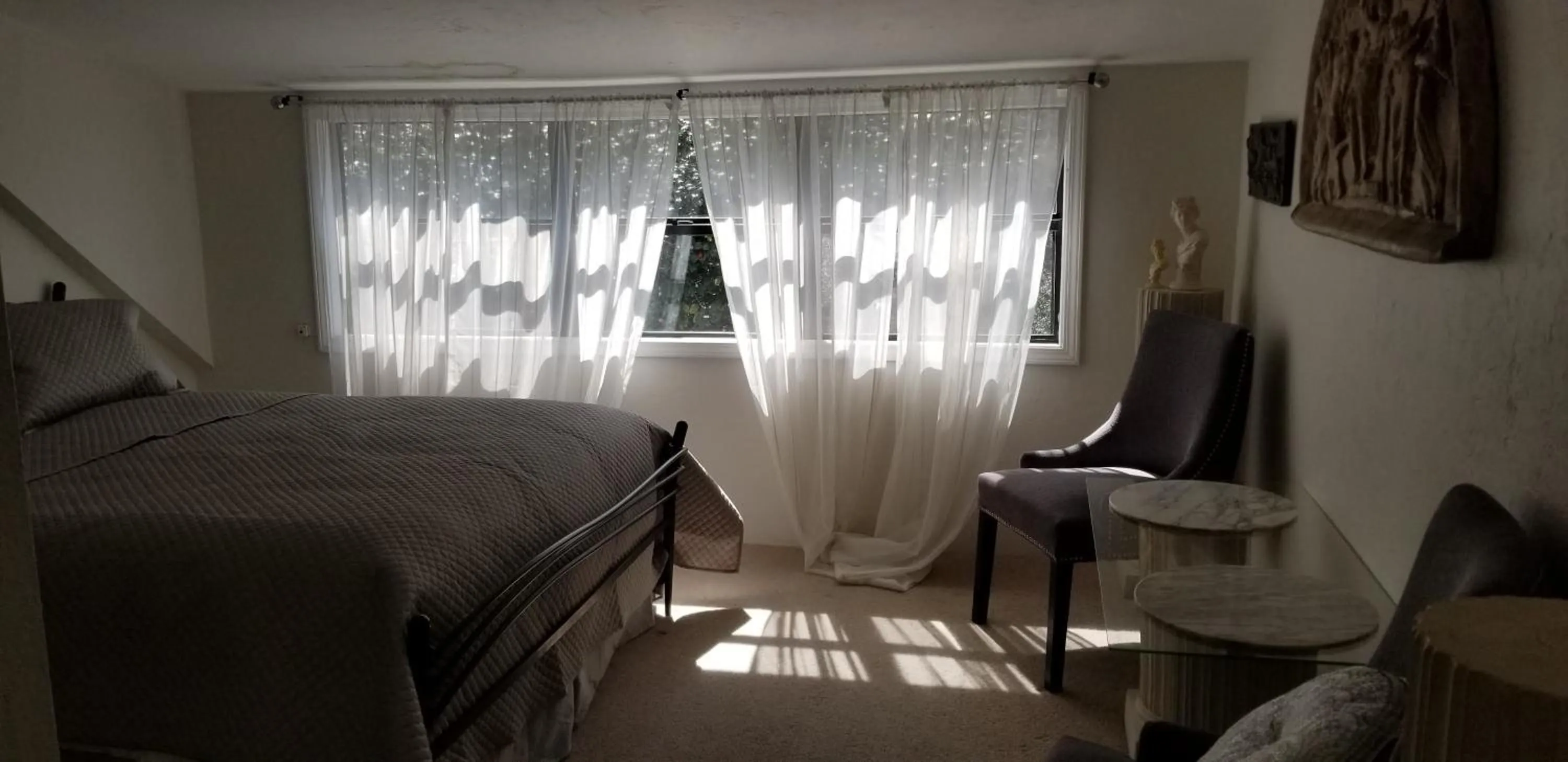 Bed in Lily Creek Lodge