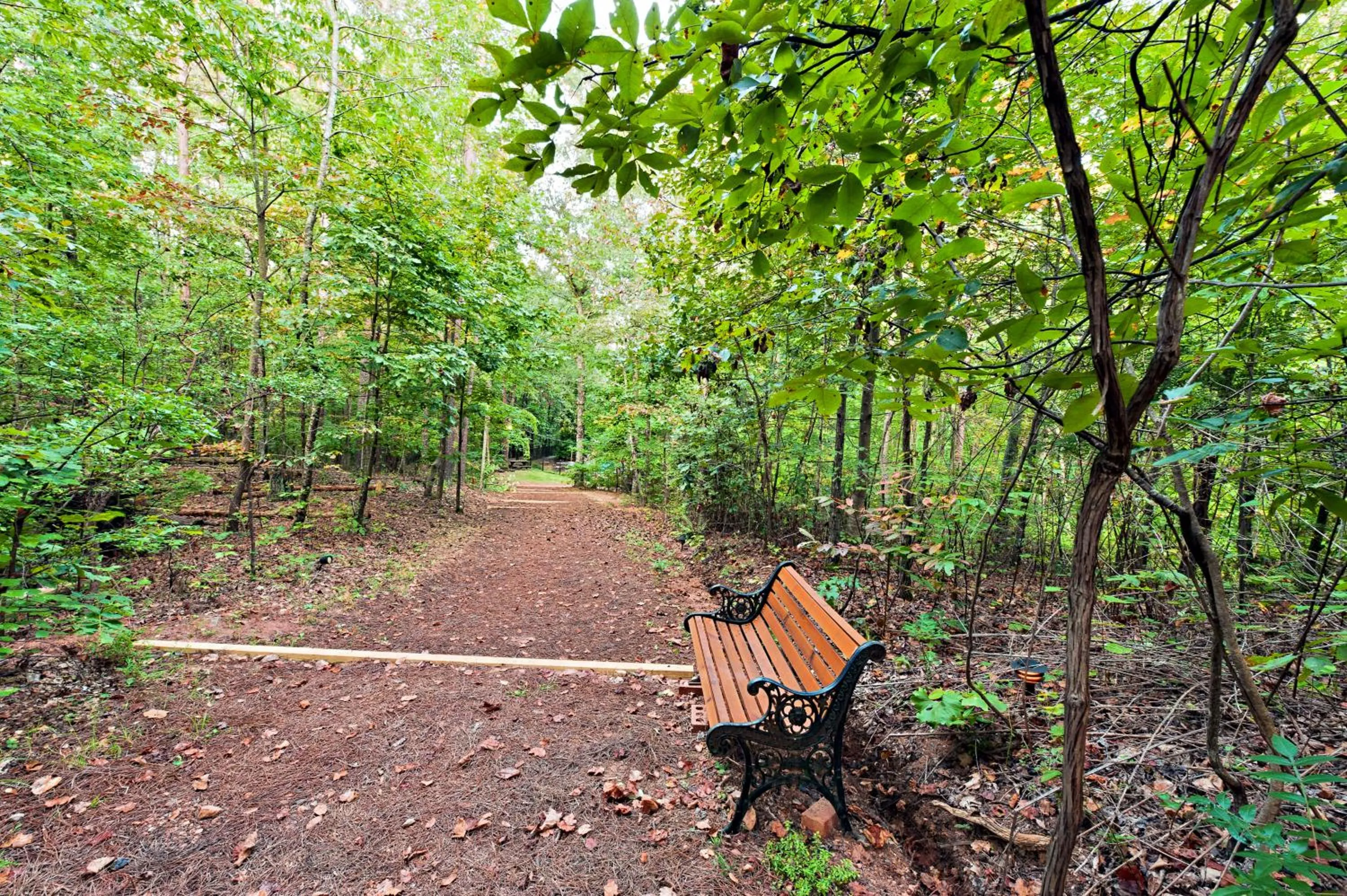 Swimming pool in Lily Creek Lodge