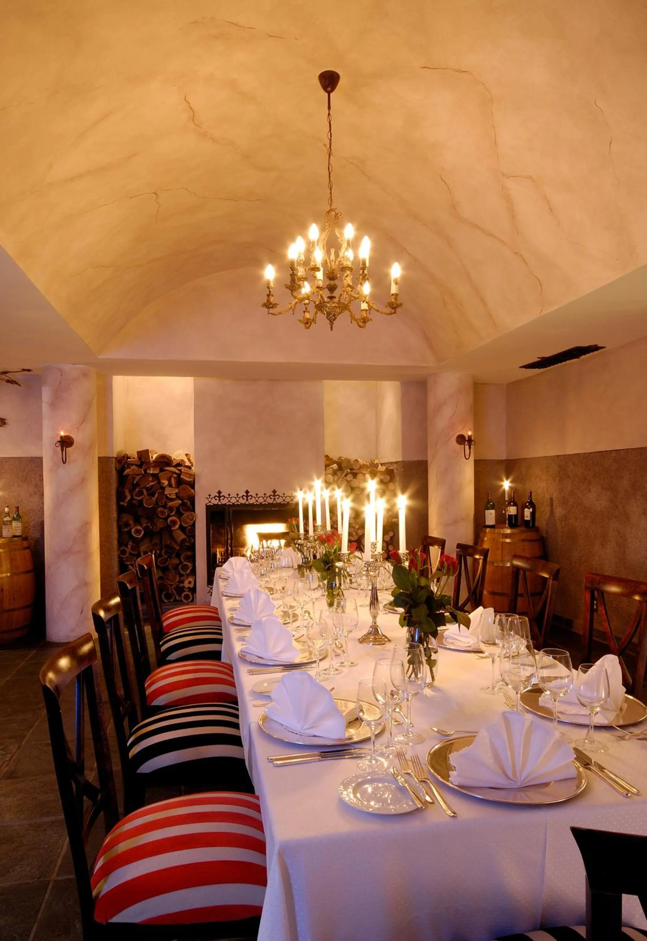 Restaurant/places to eat in Heinitzburg Boutique Hotel
