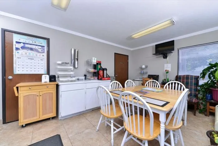 Continental breakfast in Americas Best Value Inn - Augusta / South