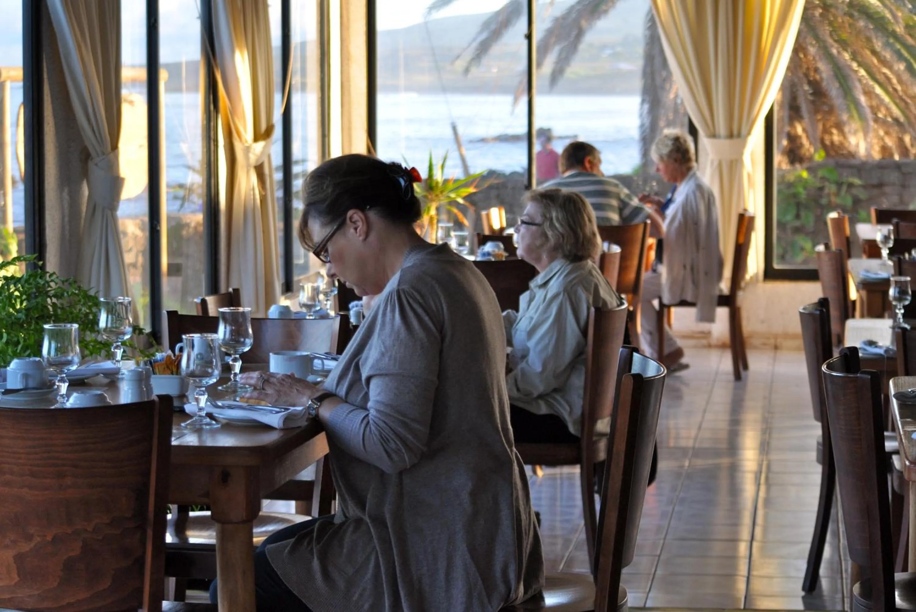 Restaurant/places to eat in Taha Tai