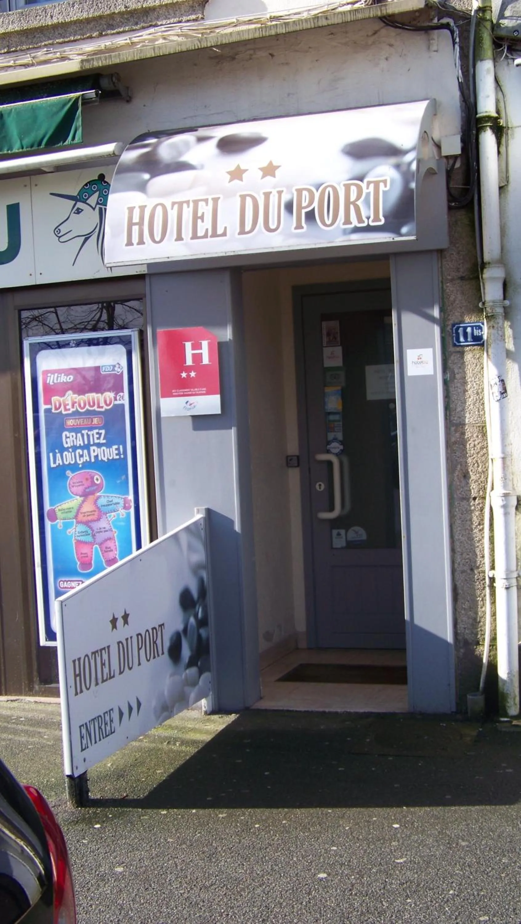 Facade/entrance in Hotel Du Port