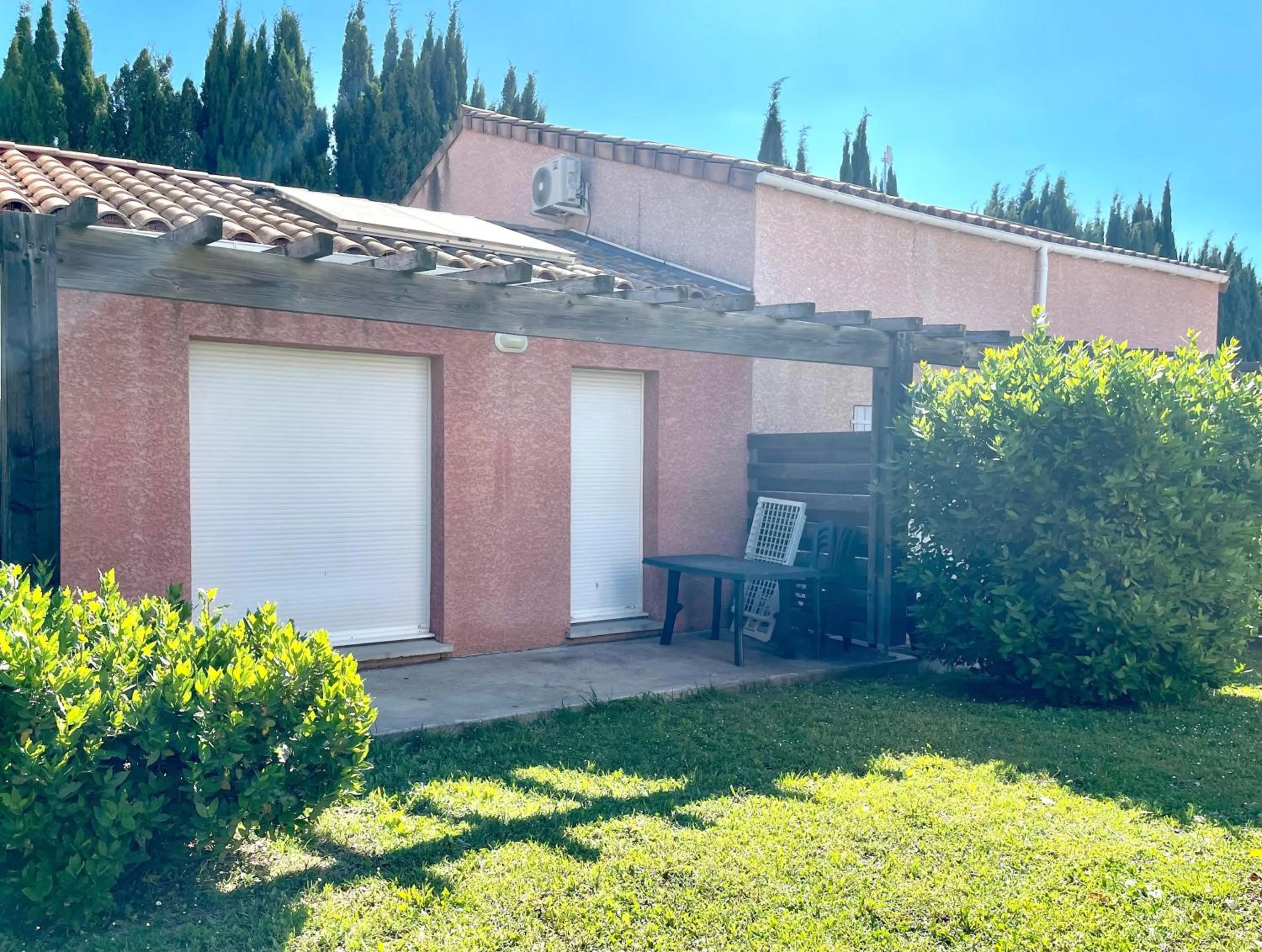 Patio in Terres de France - Le Domaine de Bacchus