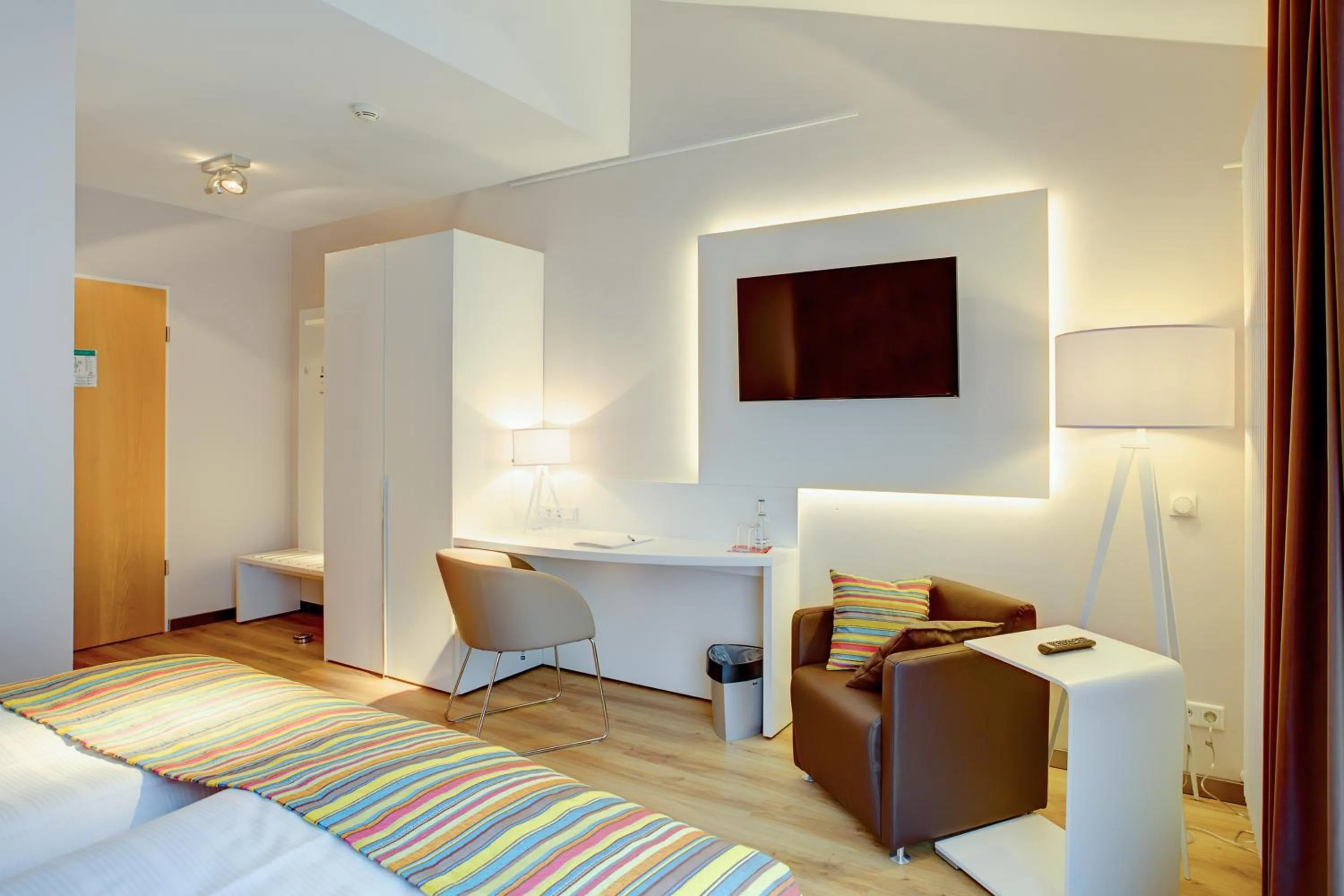 Photo of the whole room, Bed in Elisabeth Hotel garni