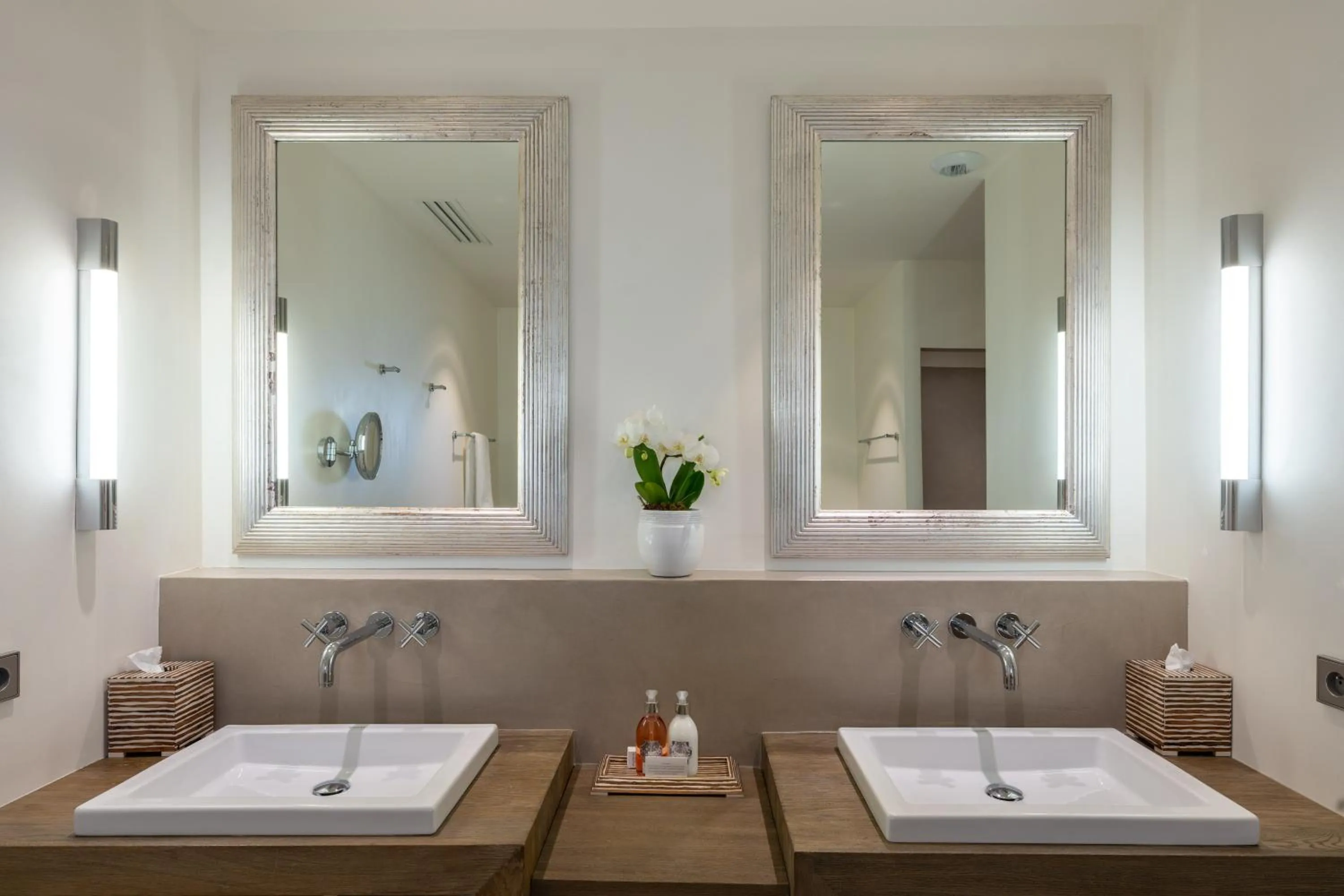 Bathroom in Coquillade Provence - Relais & Châteaux