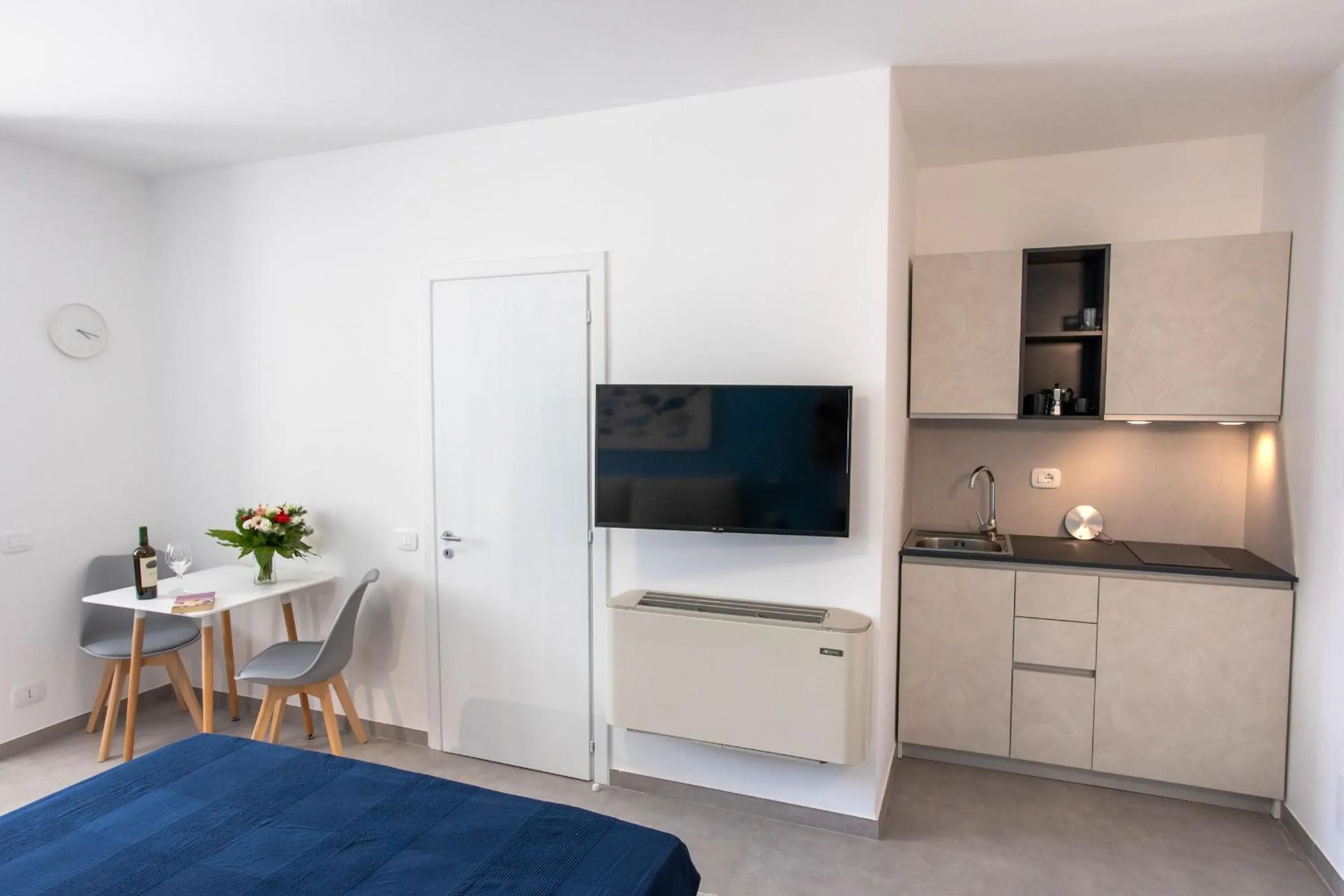 Kitchen or kitchenette in Villa Altomare