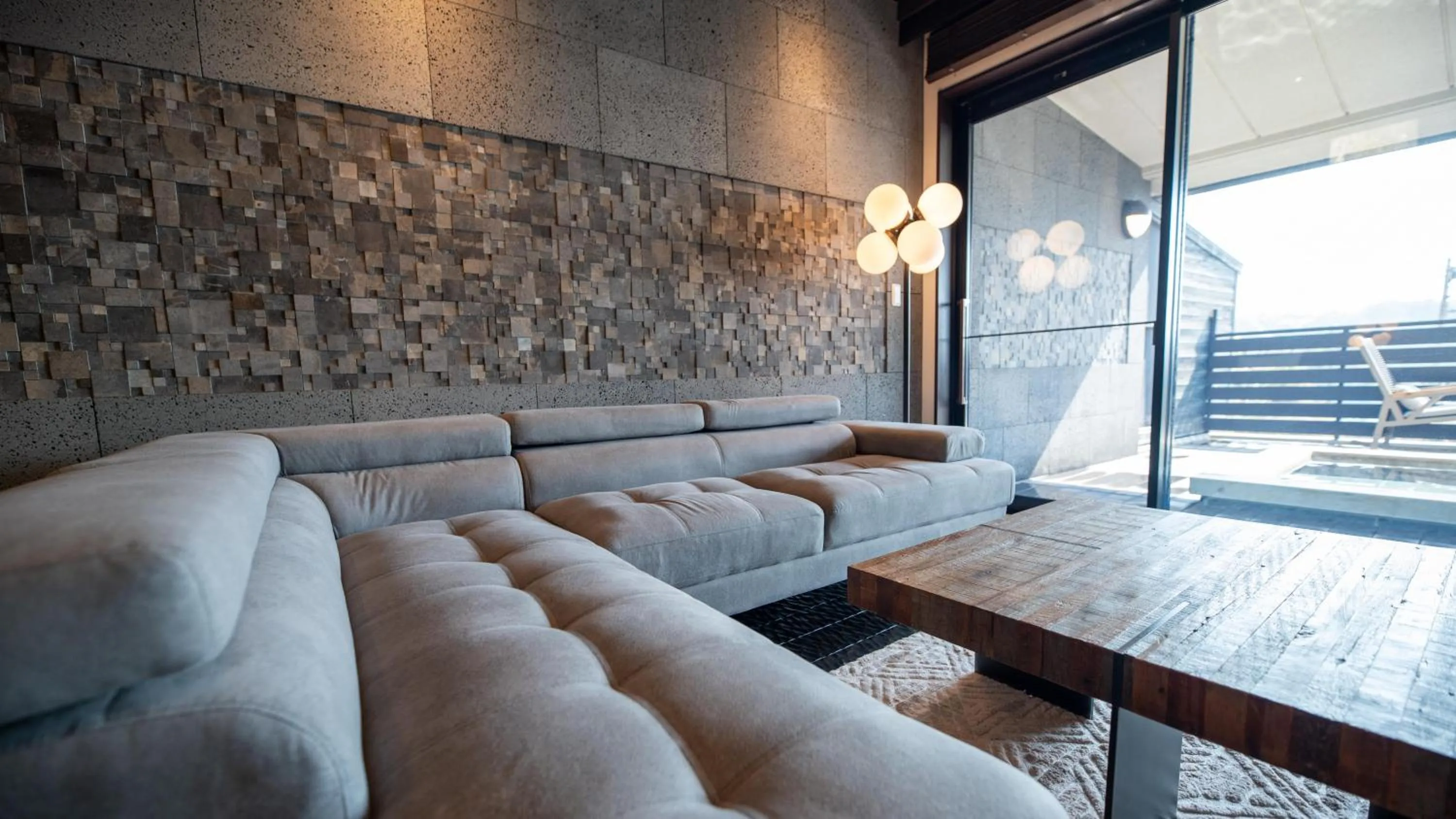 Photo of the whole room in Mayu Futahari