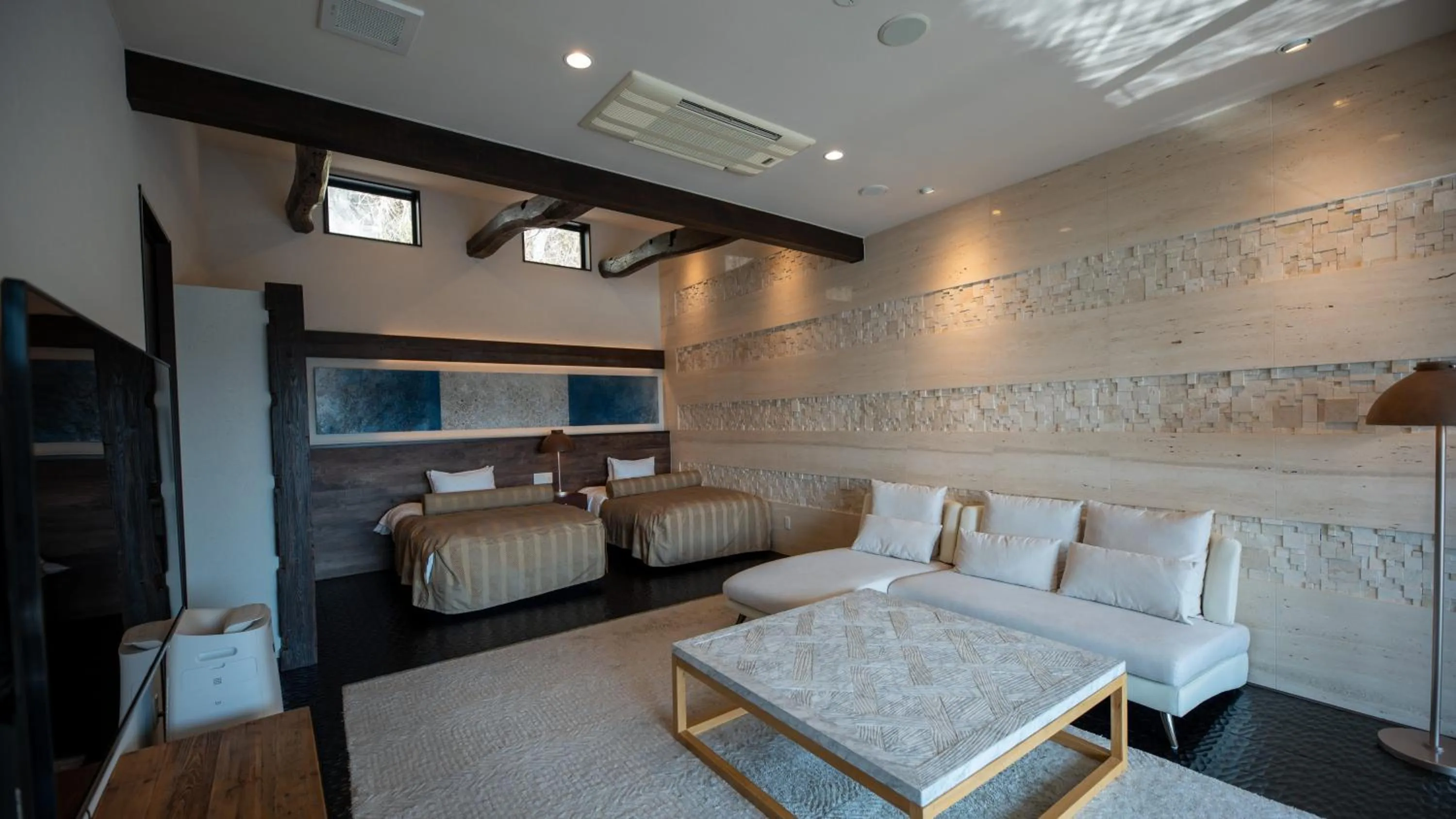 Photo of the whole room, Bed in Mayu Futahari