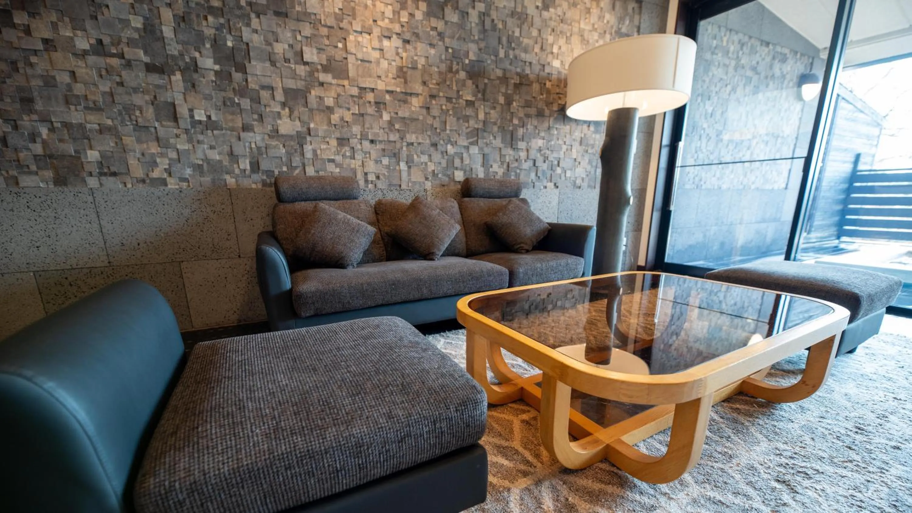 Photo of the whole room in Mayu Futahari