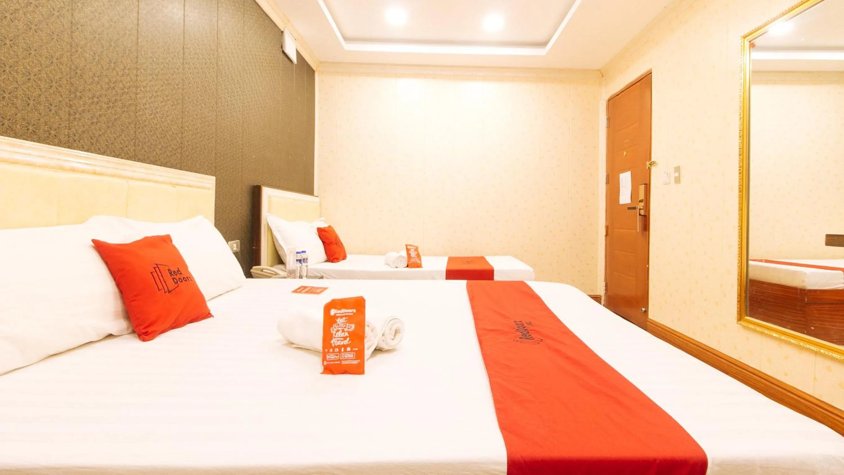 Bed in RedDoorz Plus Winter Benitez Cubao