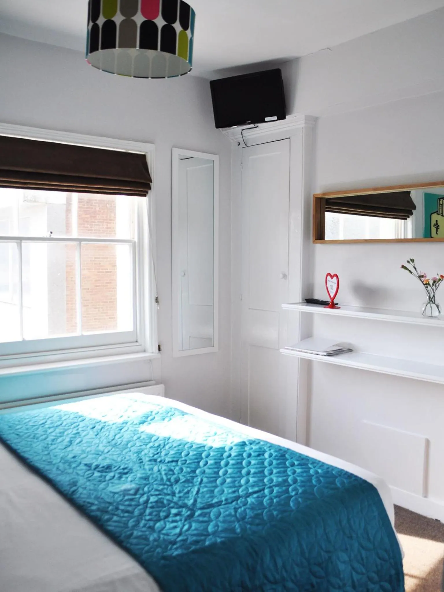 Bed in Motel Schmotel