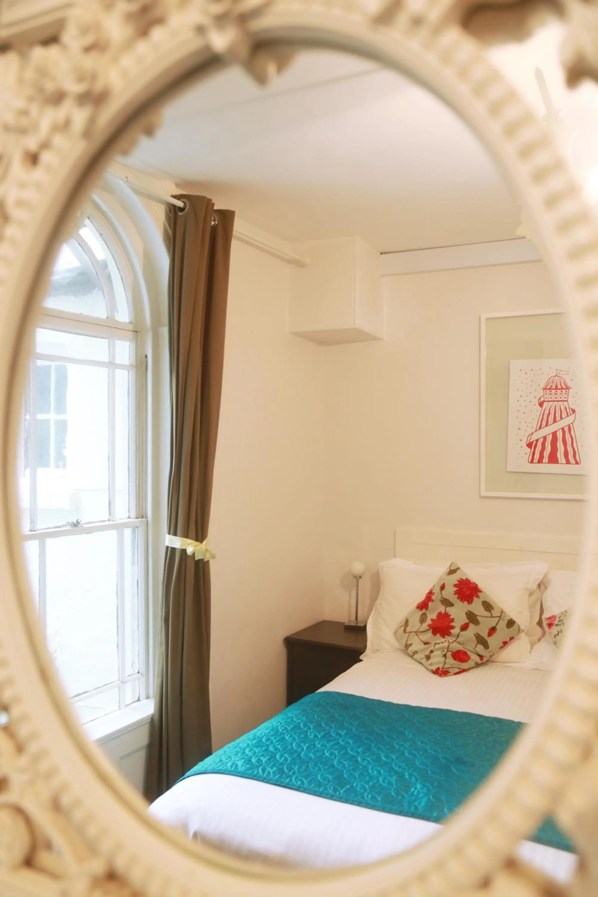 Bed in Motel Schmotel