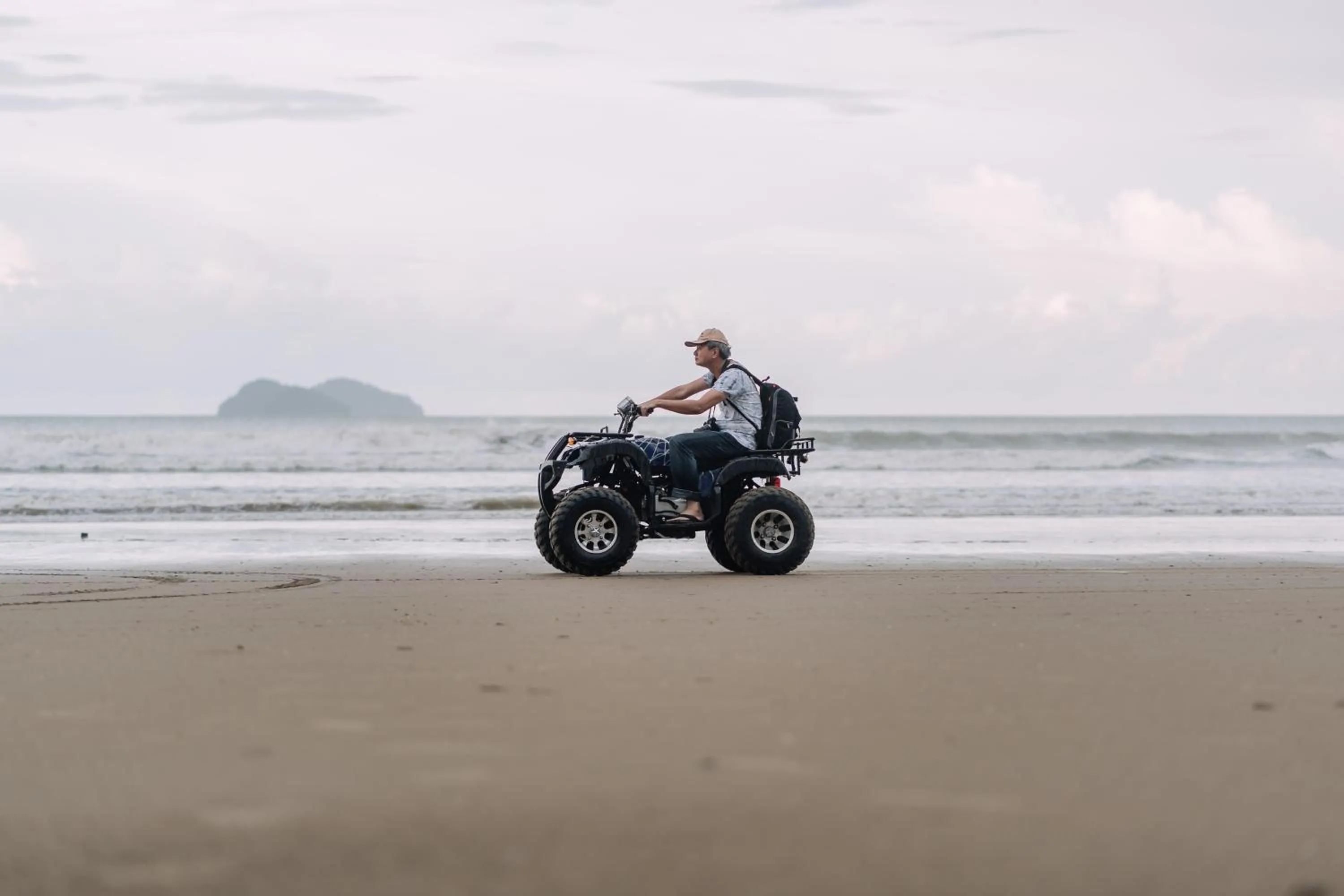 Sports in Roxy Sematan Villa & Townhouse