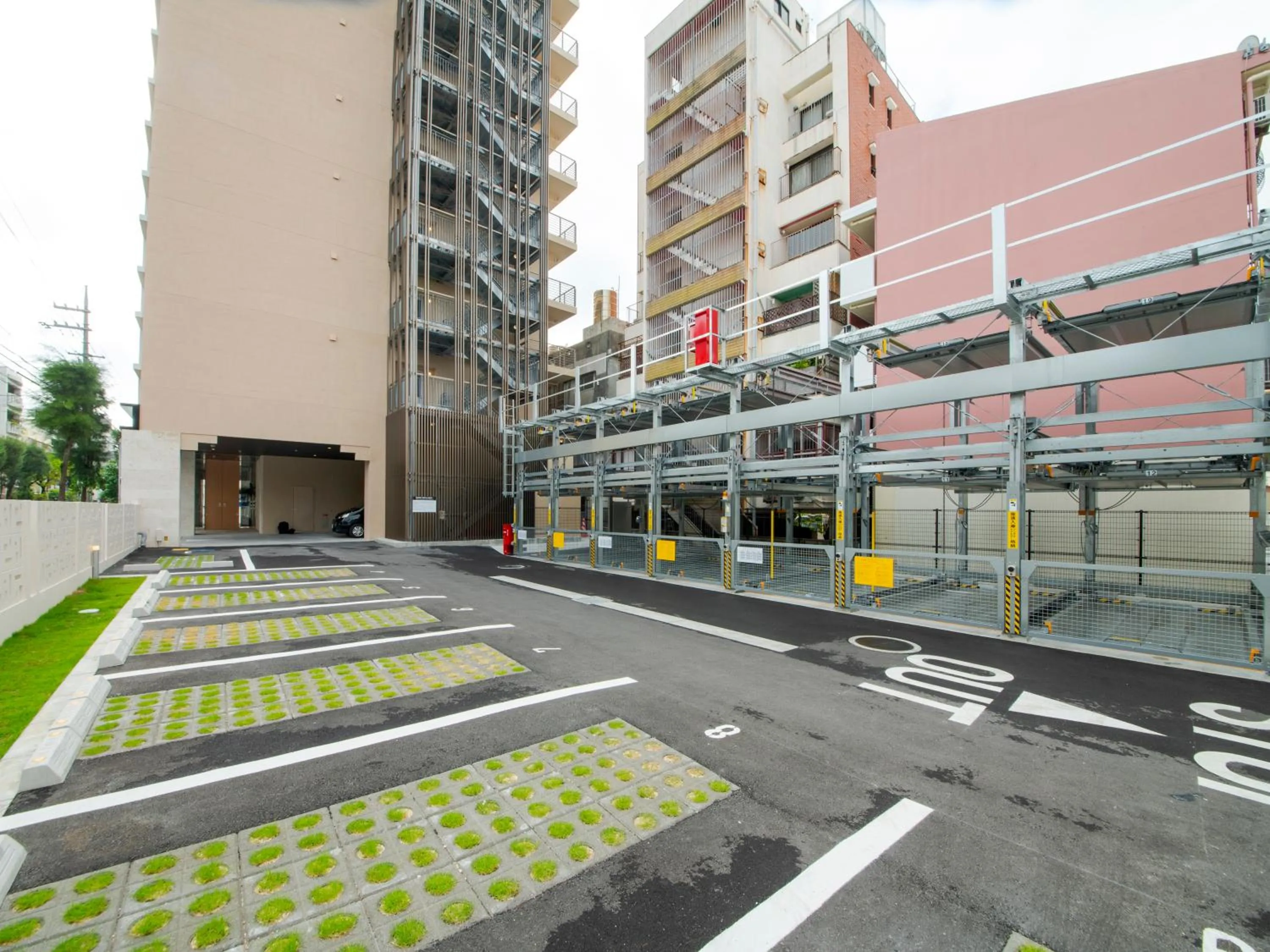 Parking in Hotel Torifito Naha Asahibashi