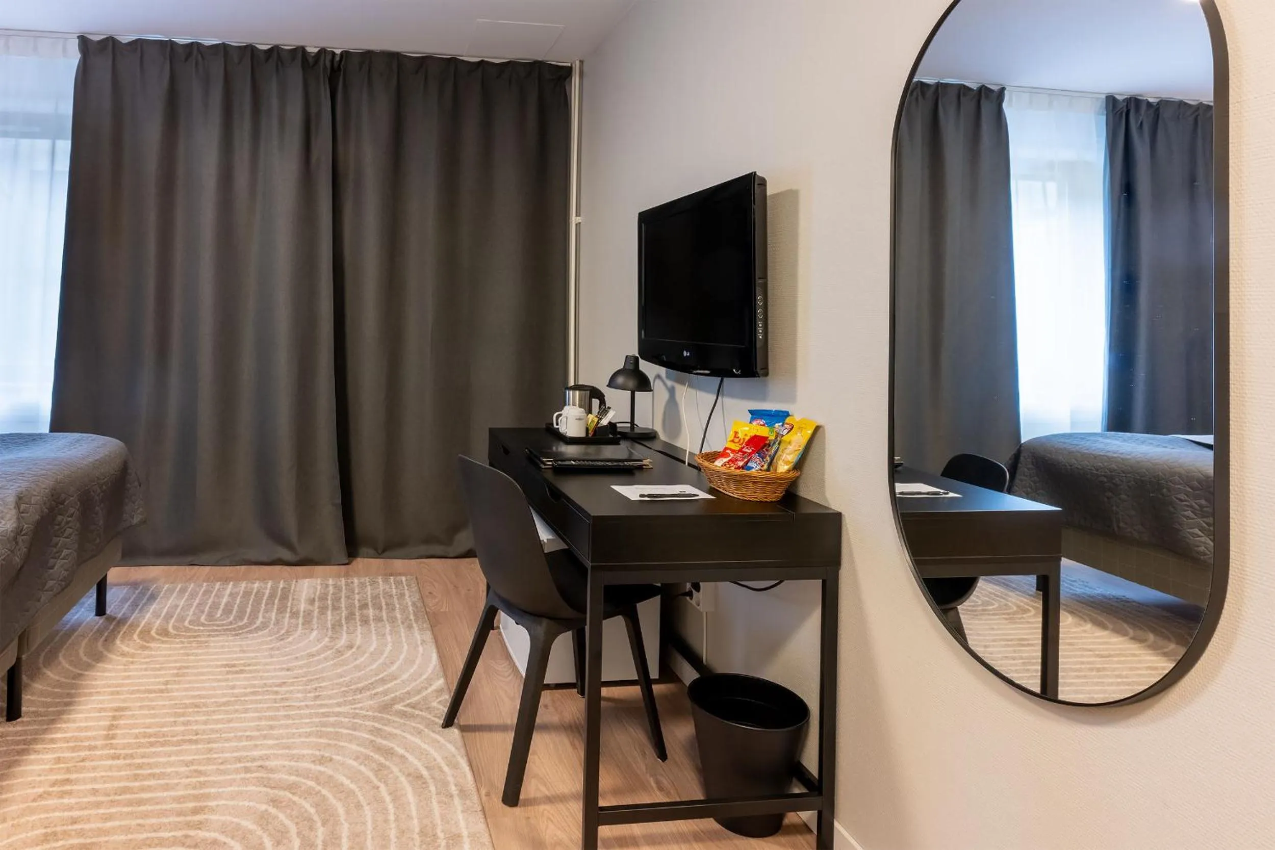 Property building, Bed in Hotel Statt Söderhamn by First Hotels