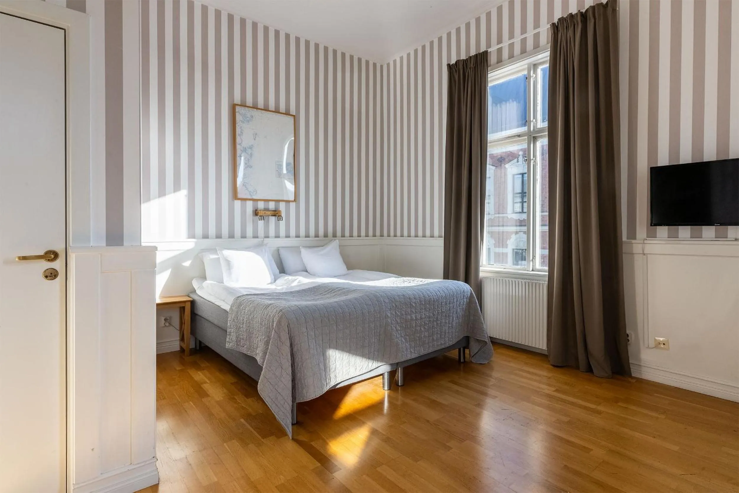 Property building, Bed in Hotel Statt Söderhamn by First Hotels