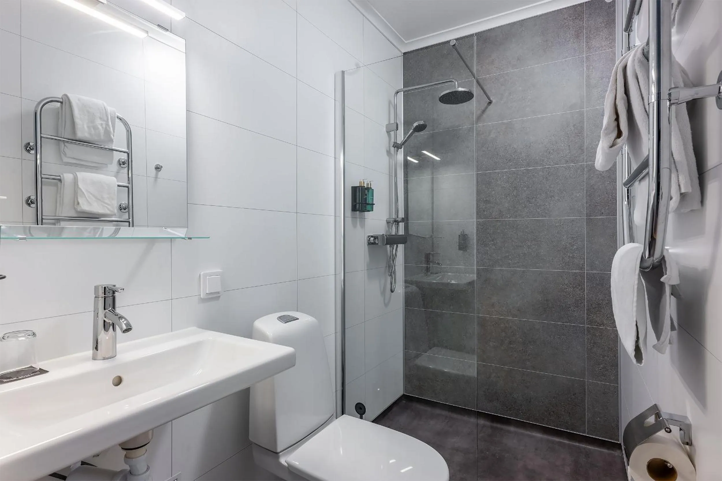 Bathroom in Hotel Statt Söderhamn by First Hotels