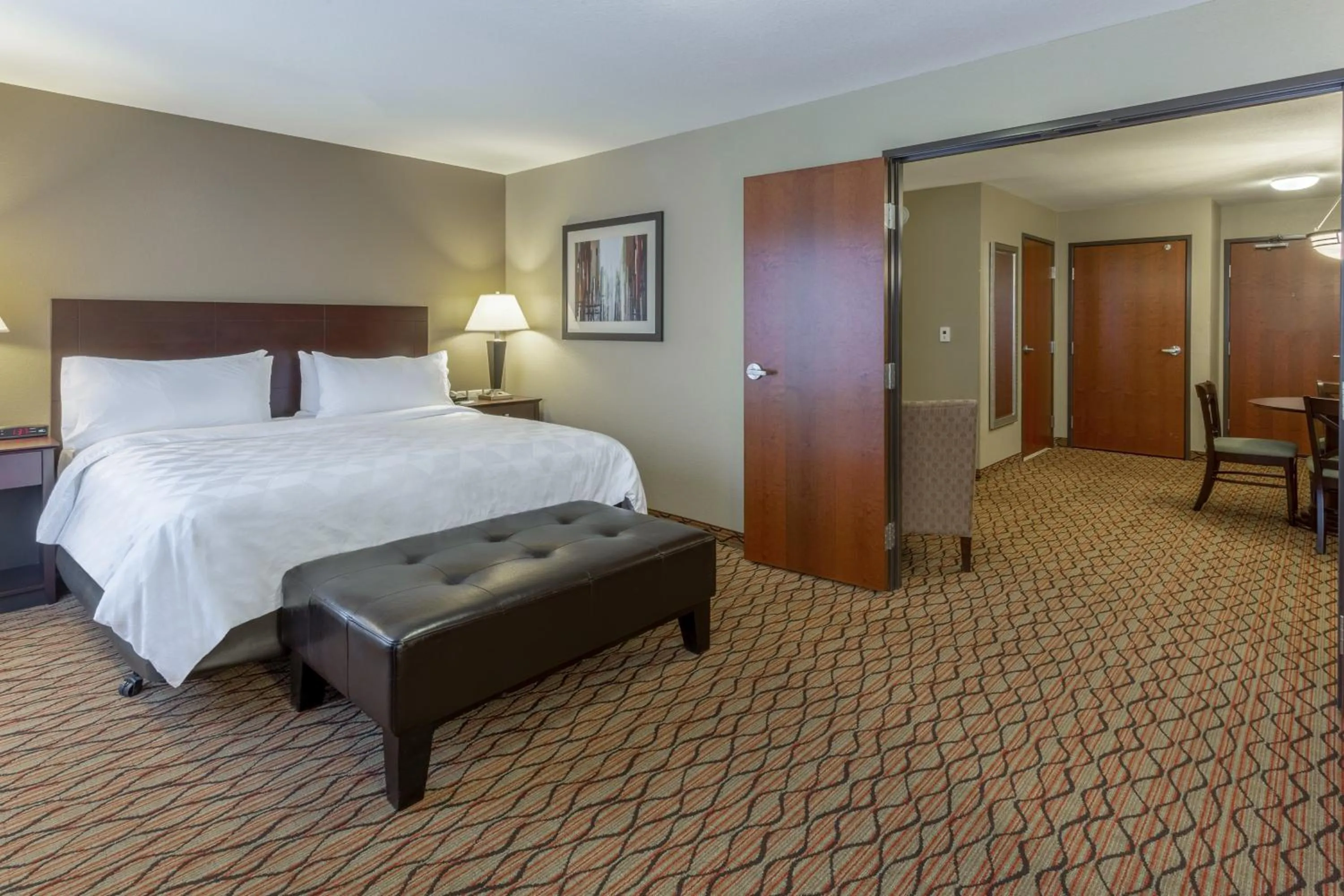 Photo of the whole room, Bed in Holiday Inn Eau Claire South I-94 by IHG