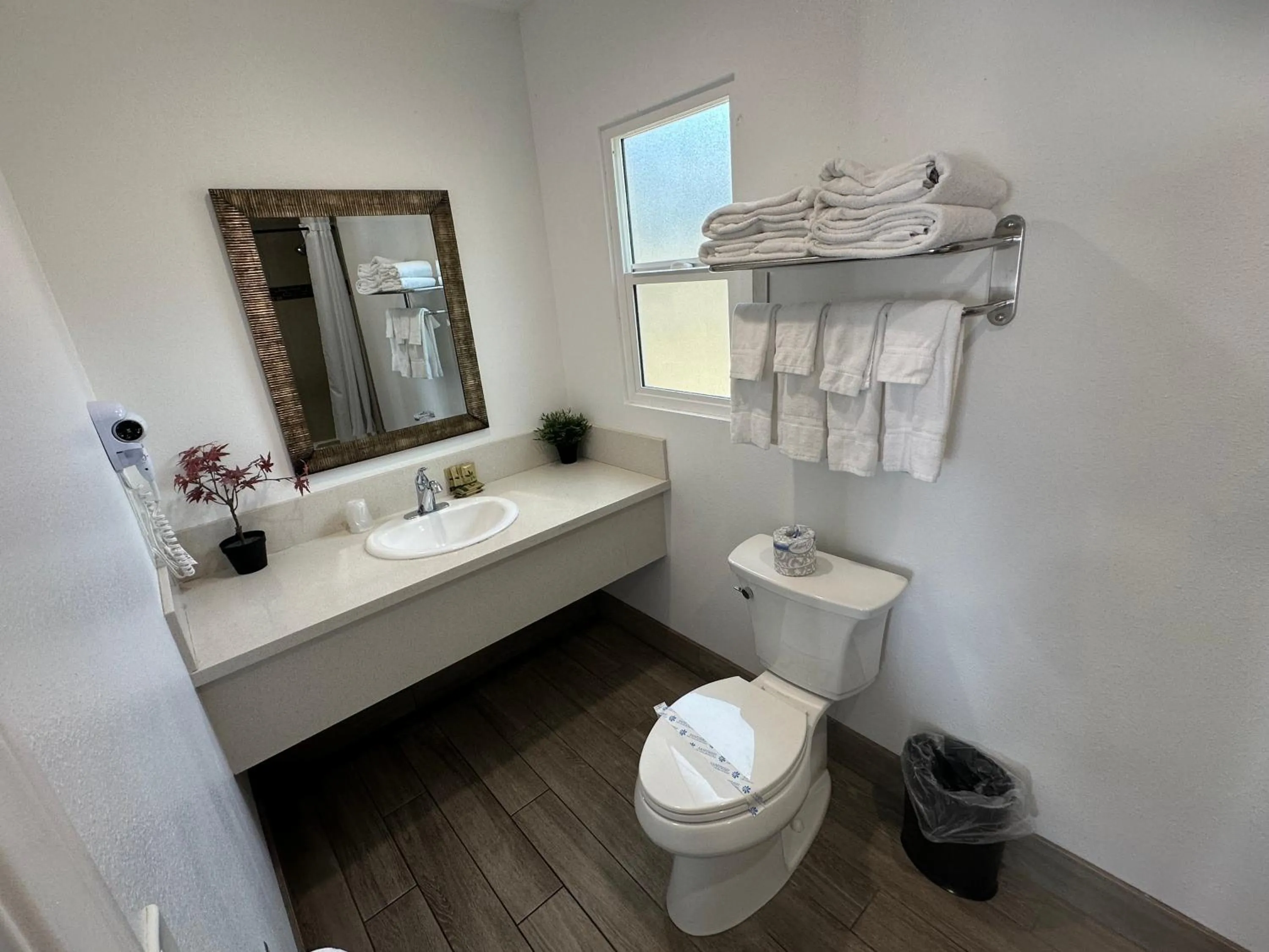 Town and Country Inn